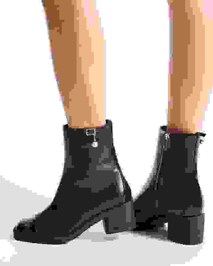 Jimmy Choo アドリー アンクルブーツ 60