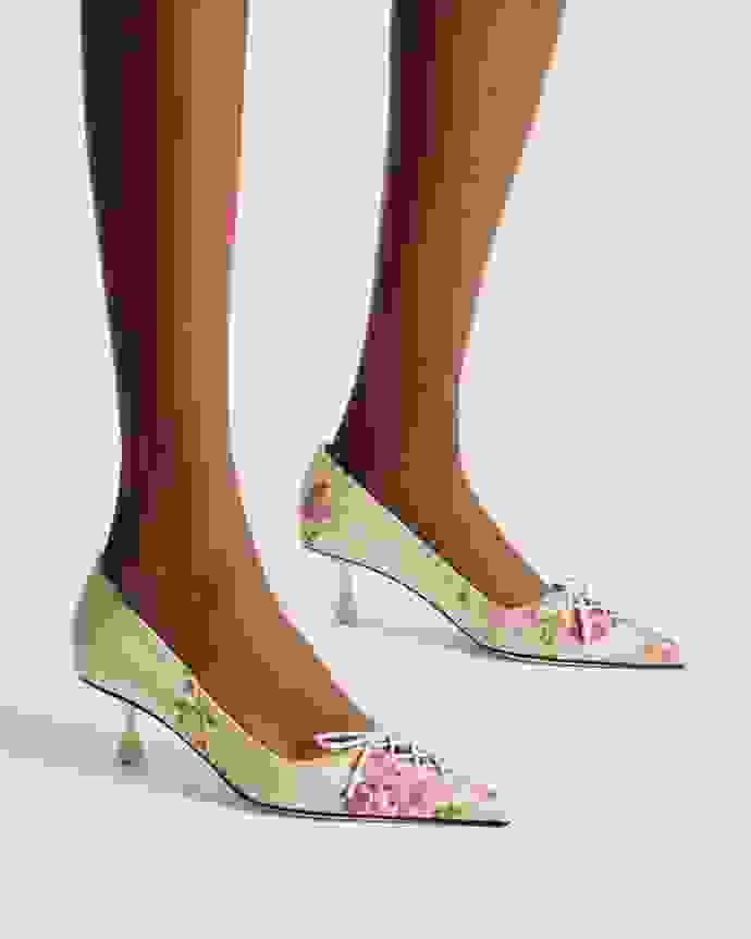 Jimmy Choo スカーレット 50