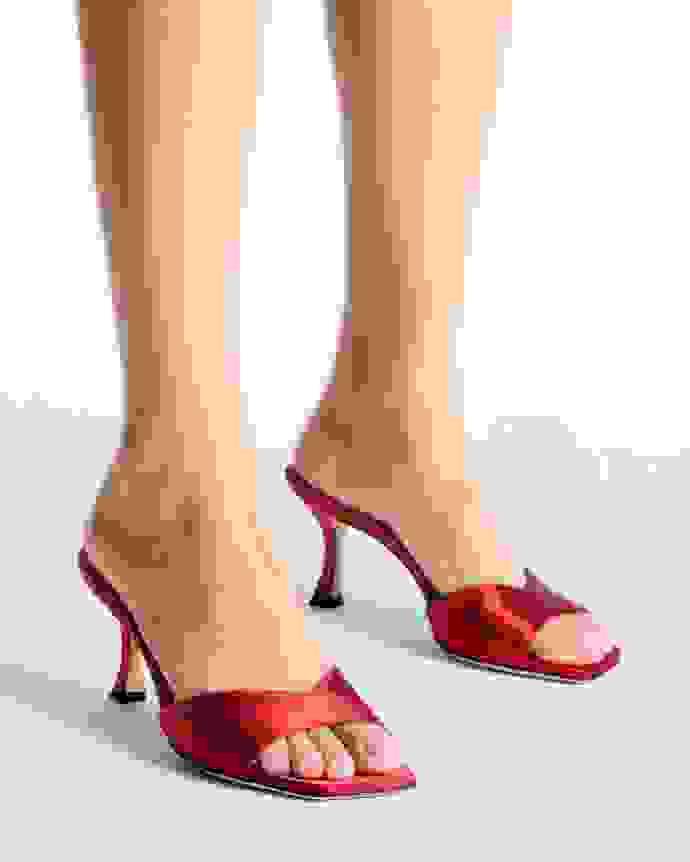Jimmy Choo Skye 70