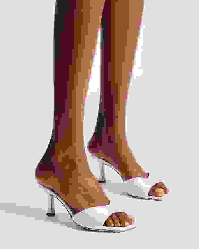 Jimmy Choo Skye 70
