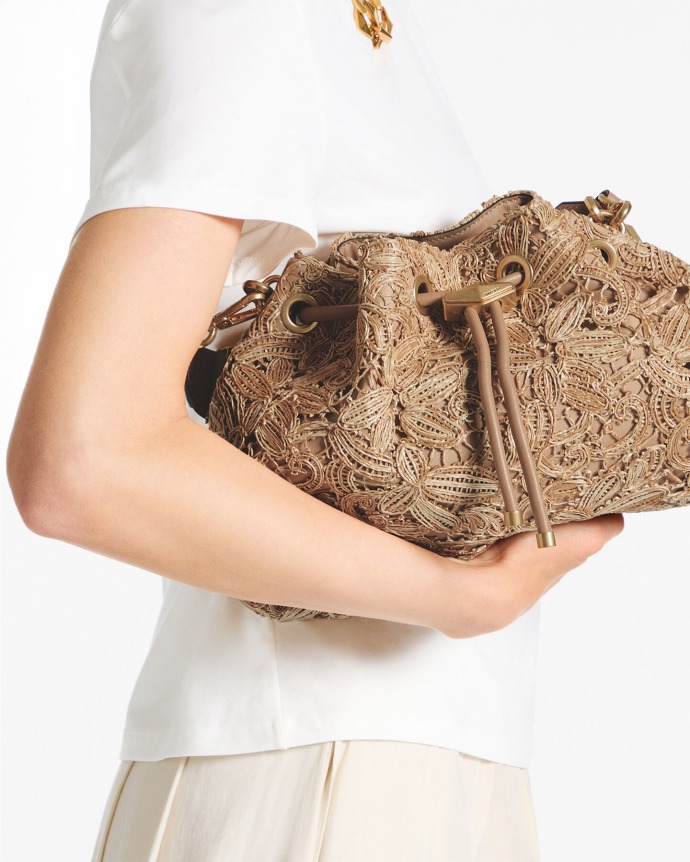 Jimmy Choo シンチ ミディアム