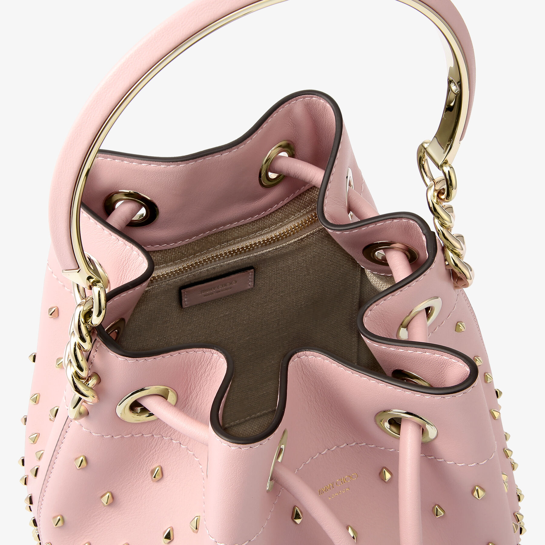 Bon Bon Bucket | Diamond スタッズ付き Rose カーフレザー・バケットバッグ | ジミー チュウ JP