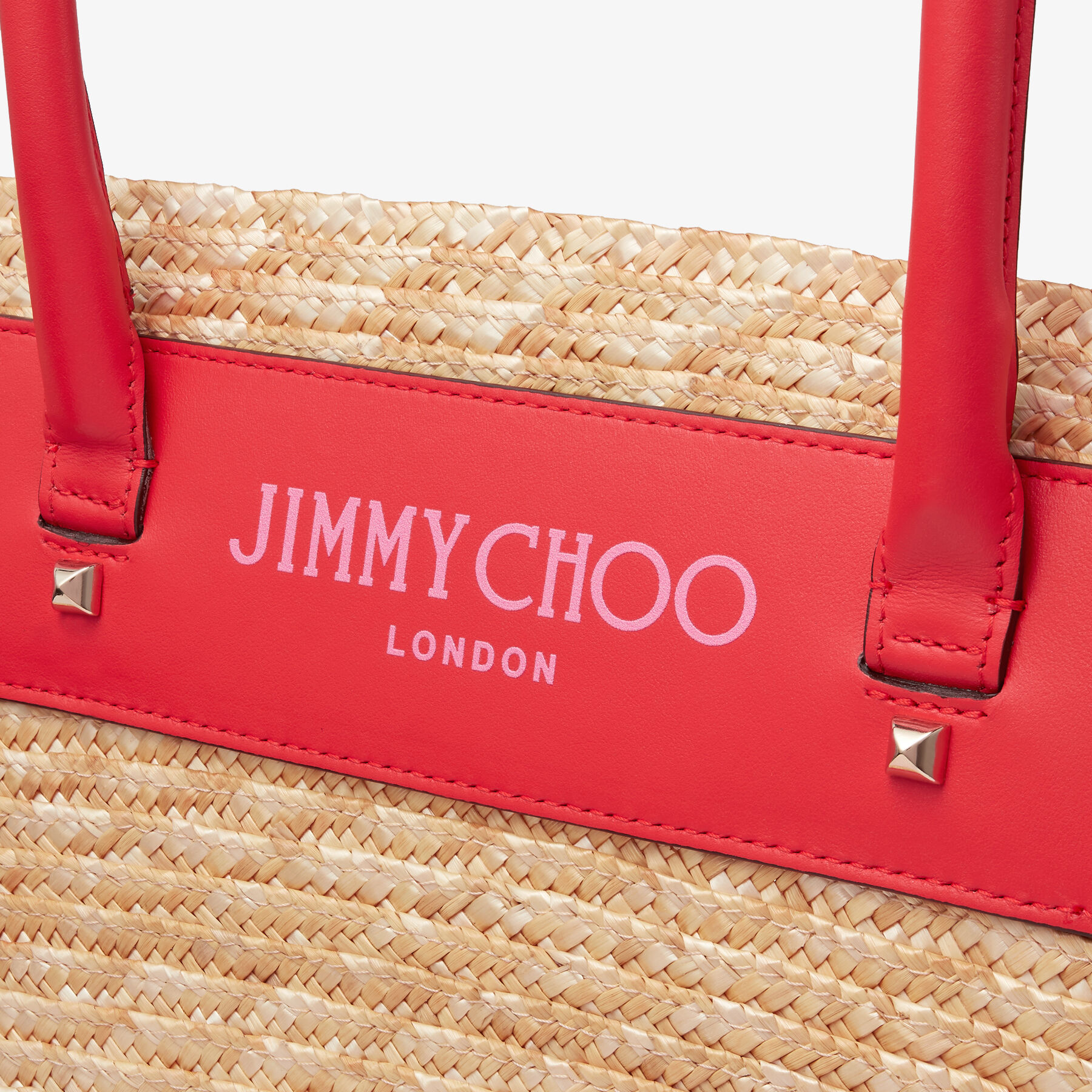 Beach Basket Tote M Tragetasche aus Raffiabast in Natur Paprika JIMMY CHOO