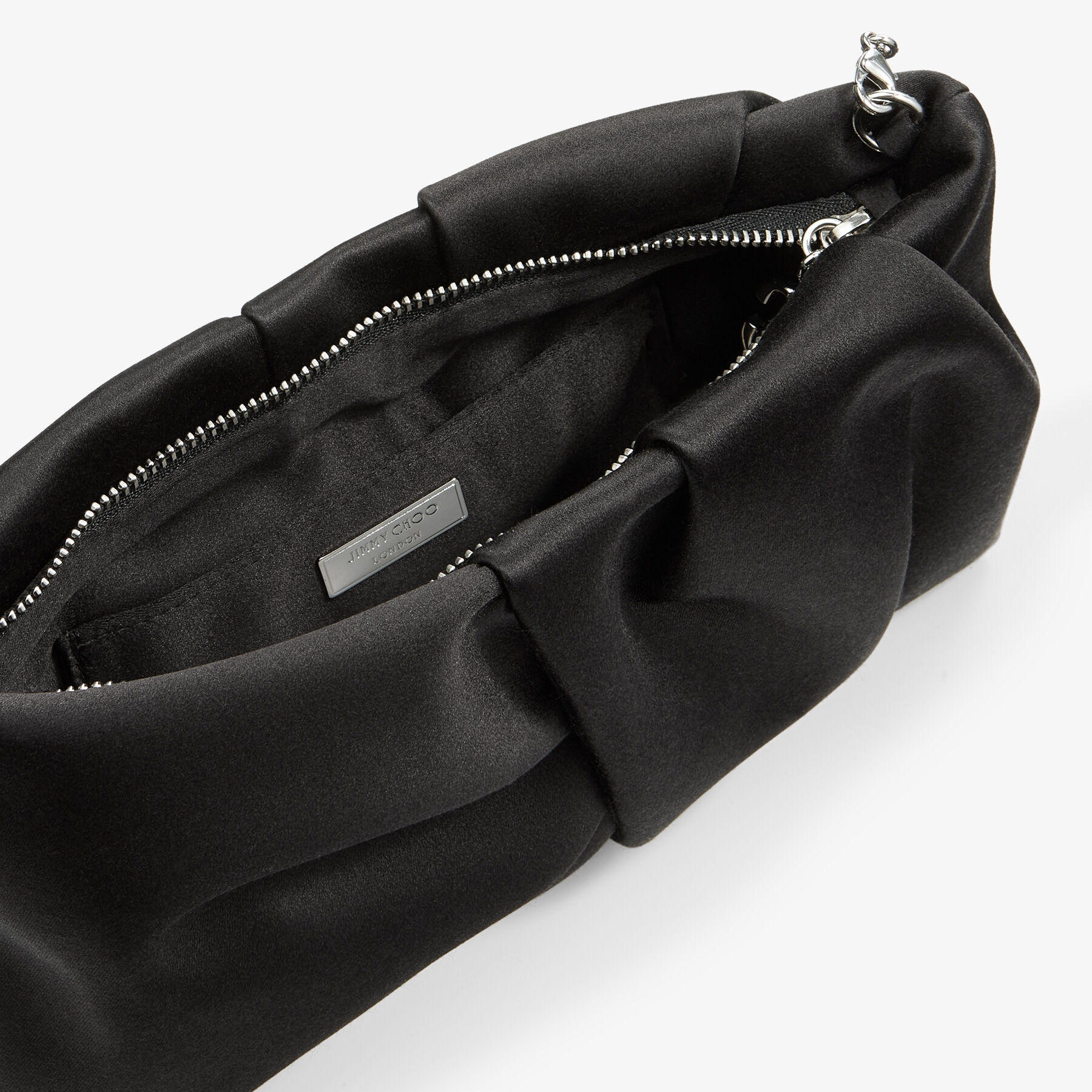 BONNY CLUTCH Clutch aus schwarzem Satin Winterkollektion 2022 JIMMY CHOO