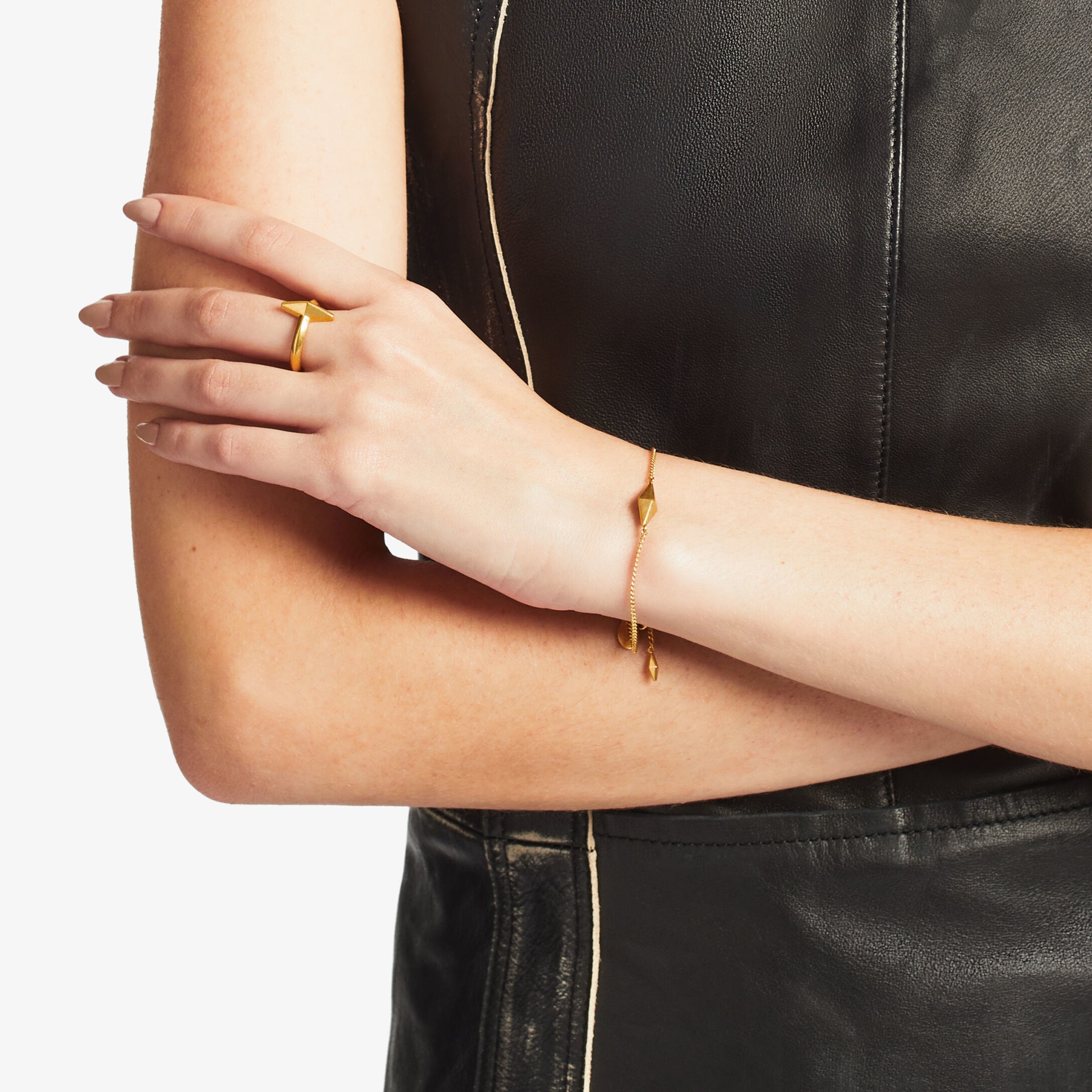 Celine knot store bracelet rose gold
