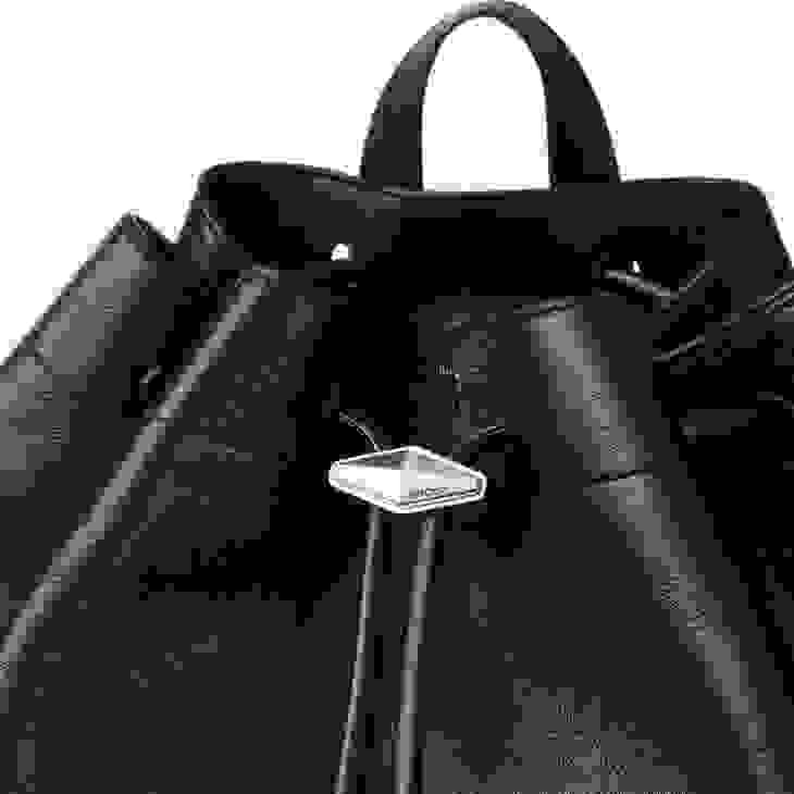 Jimmy Choo シンチ バックパックミディアム