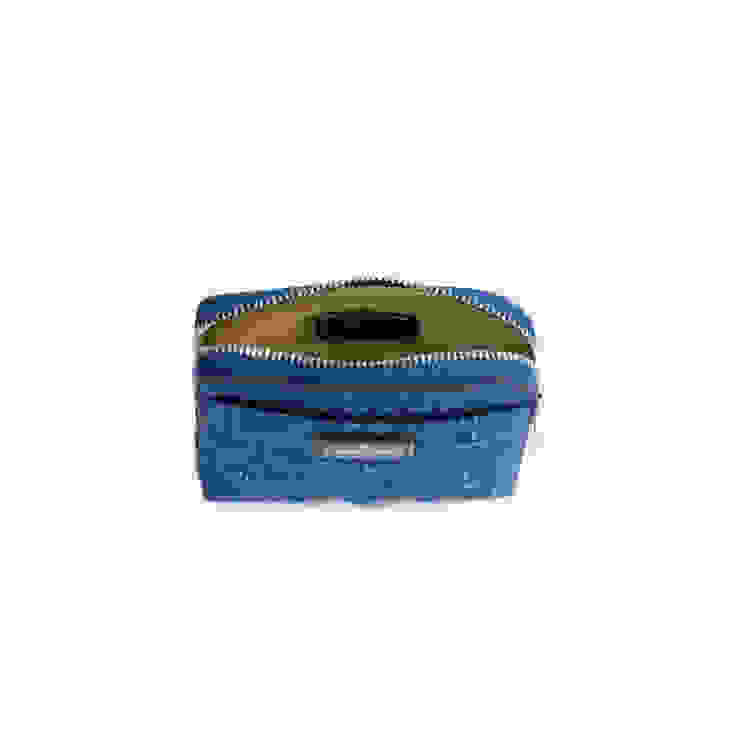 Jimmy Choo コンパクトジップ カードケース M