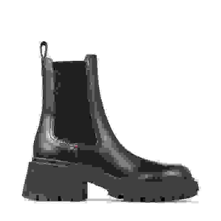 Jimmy Choo ロウリ コンバット フラット