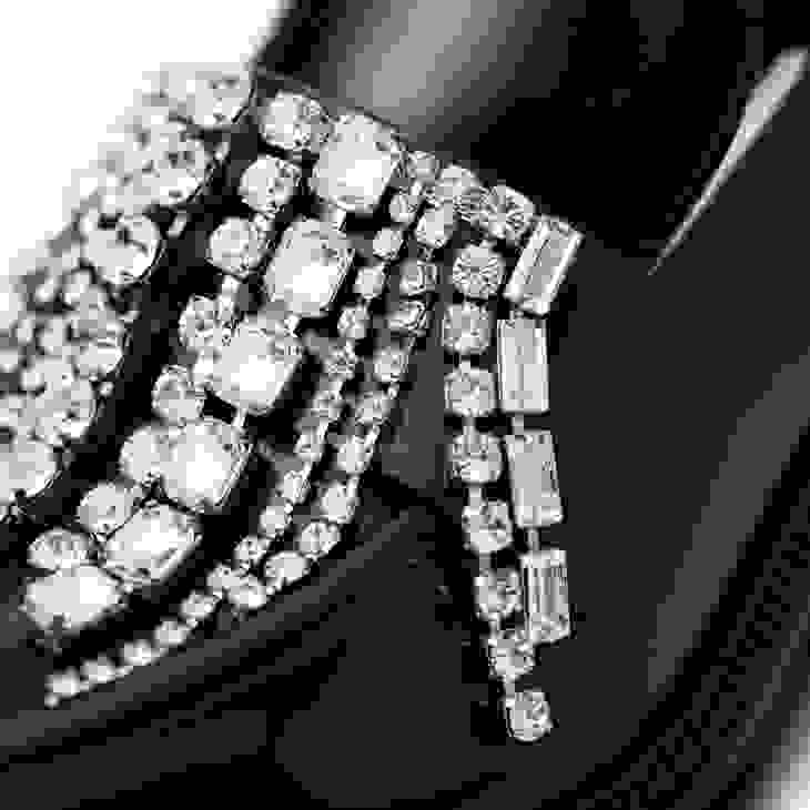 Jimmy Choo タイラー 60