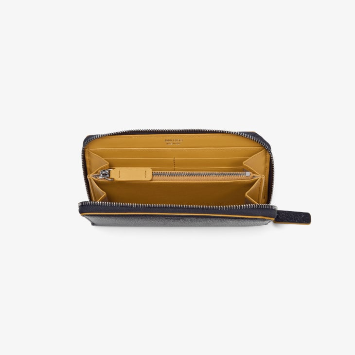 Jimmy Choo カーナビー 