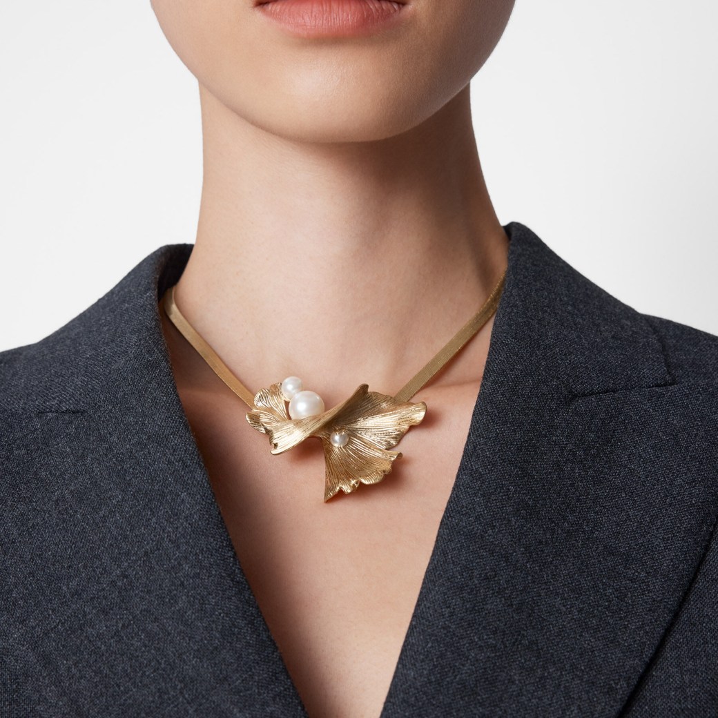 Jimmy Choo Wave Pearl Necklace