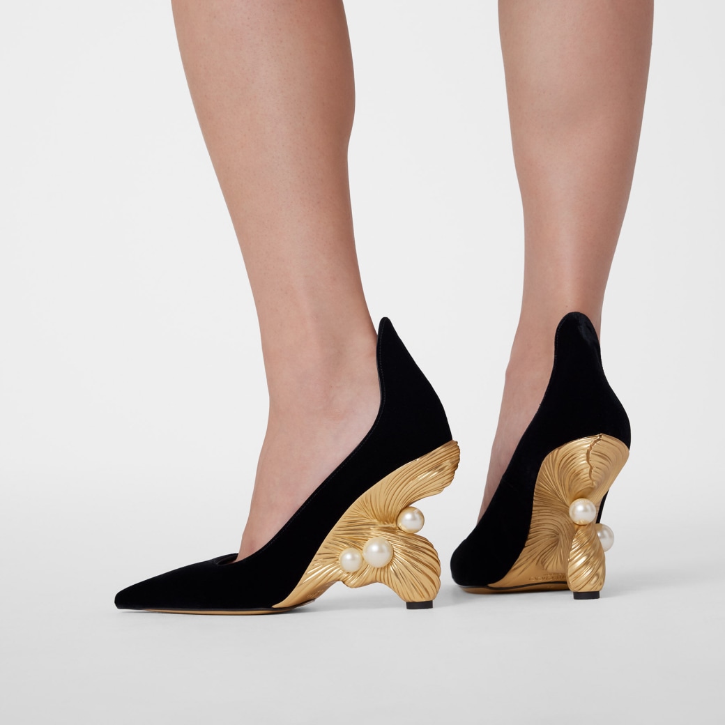 Jimmy Choo イサカ 95