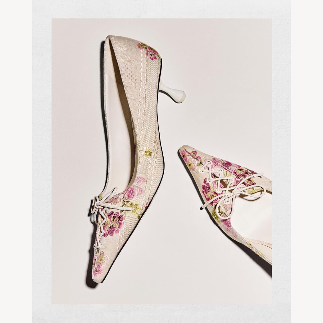 Jimmy Choo スカーレット 50