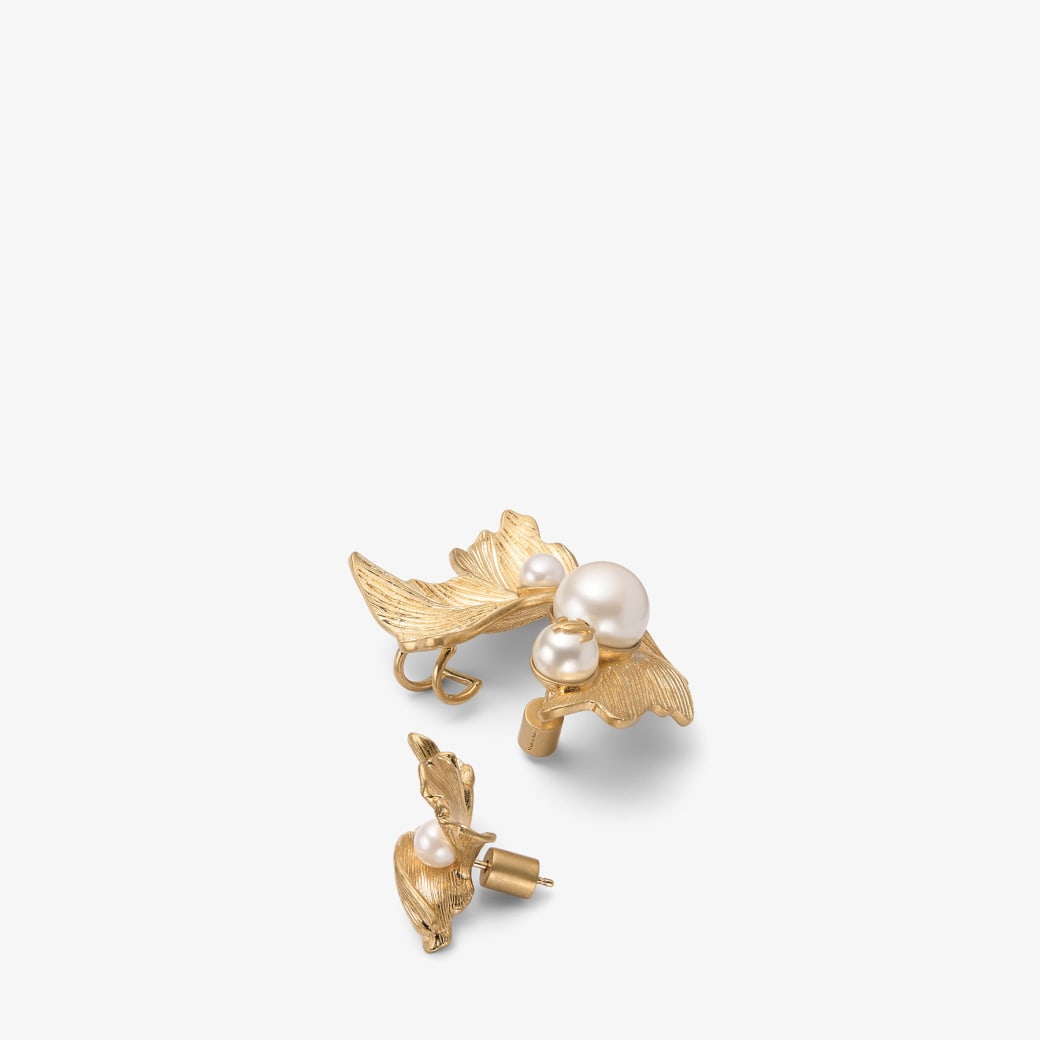 Jimmy Choo Wave Pearl Earrings