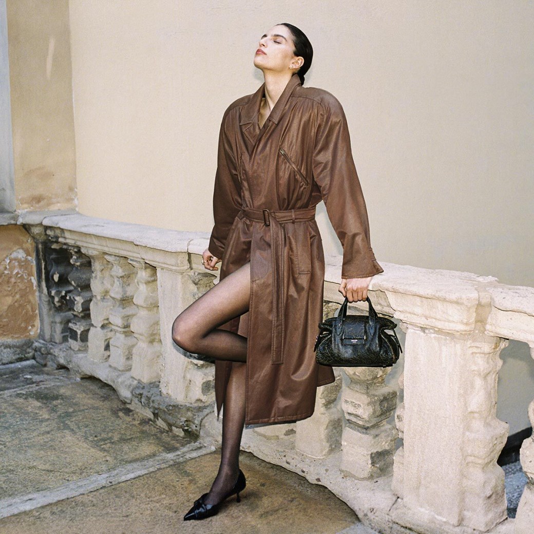 Jimmy Choo 바 홀드올 스몰