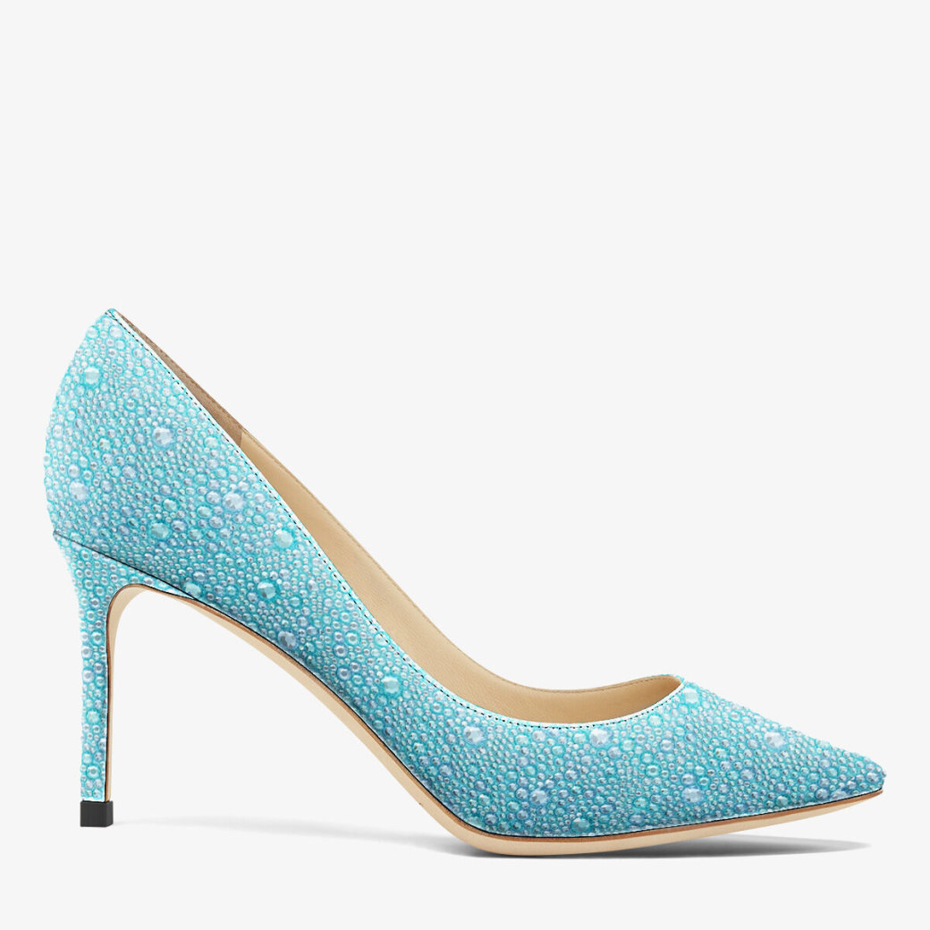 Zapatos de salón en satén de color aguamarina con cristales | ROMY 85 |  HECHO A MEDIDA por Jimmy Choo