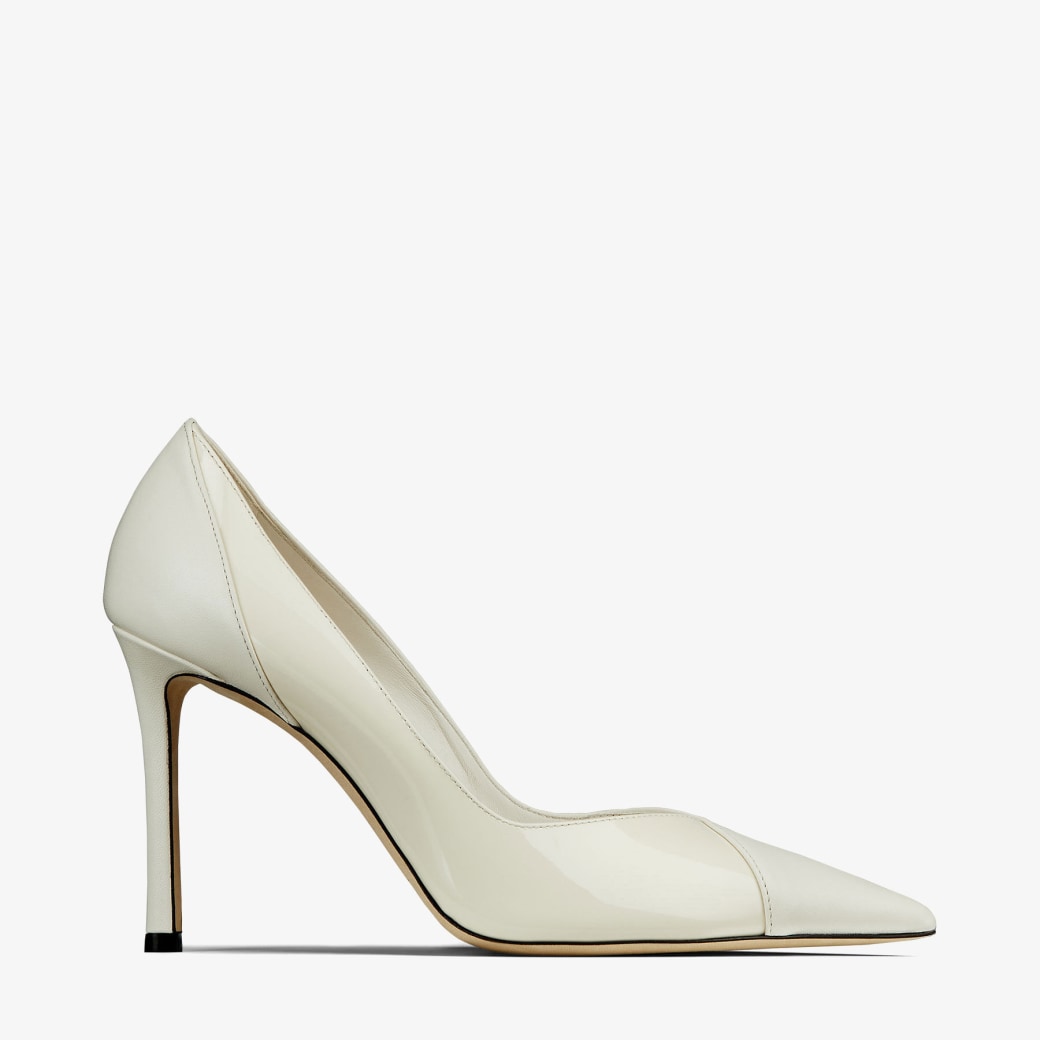 Zapatos de salón en napa y charol de color blanco roto | CASS 95 |  Colección invierno 2021 | JIMMY CHOO
