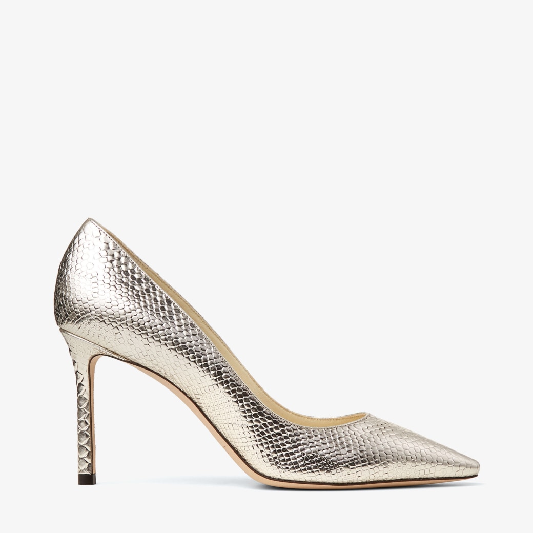 Zapatos de salón en piel metalizada repujada de color champán con puntera  puntiaguda | ROMY 85 | Colección invierno 2021 | JIMMY CHOO