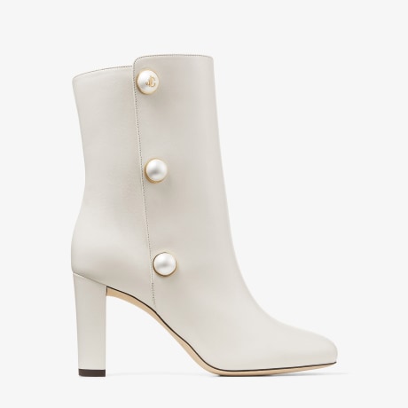 JCエンブレム★Jimmy Choo RINA 85 パールボタン ブーツ LATTE JCエンブレム☆Jimmy Choo RINA 85 パールボタン ブーツ LATTE