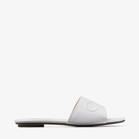 ジミーチュウレザーフラットサンダルエンボスロゴTIARET FLAT