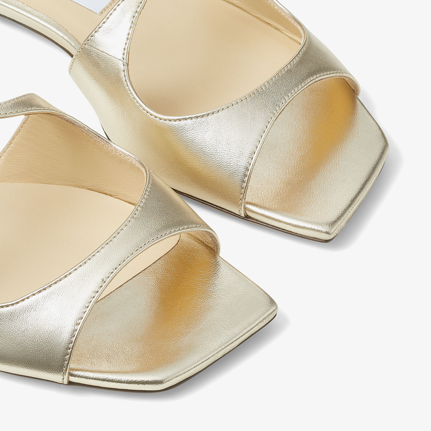 Zapatos planos en napa metalizada de color champán | FLAT | Colección Ramadan JIMMY CHOO