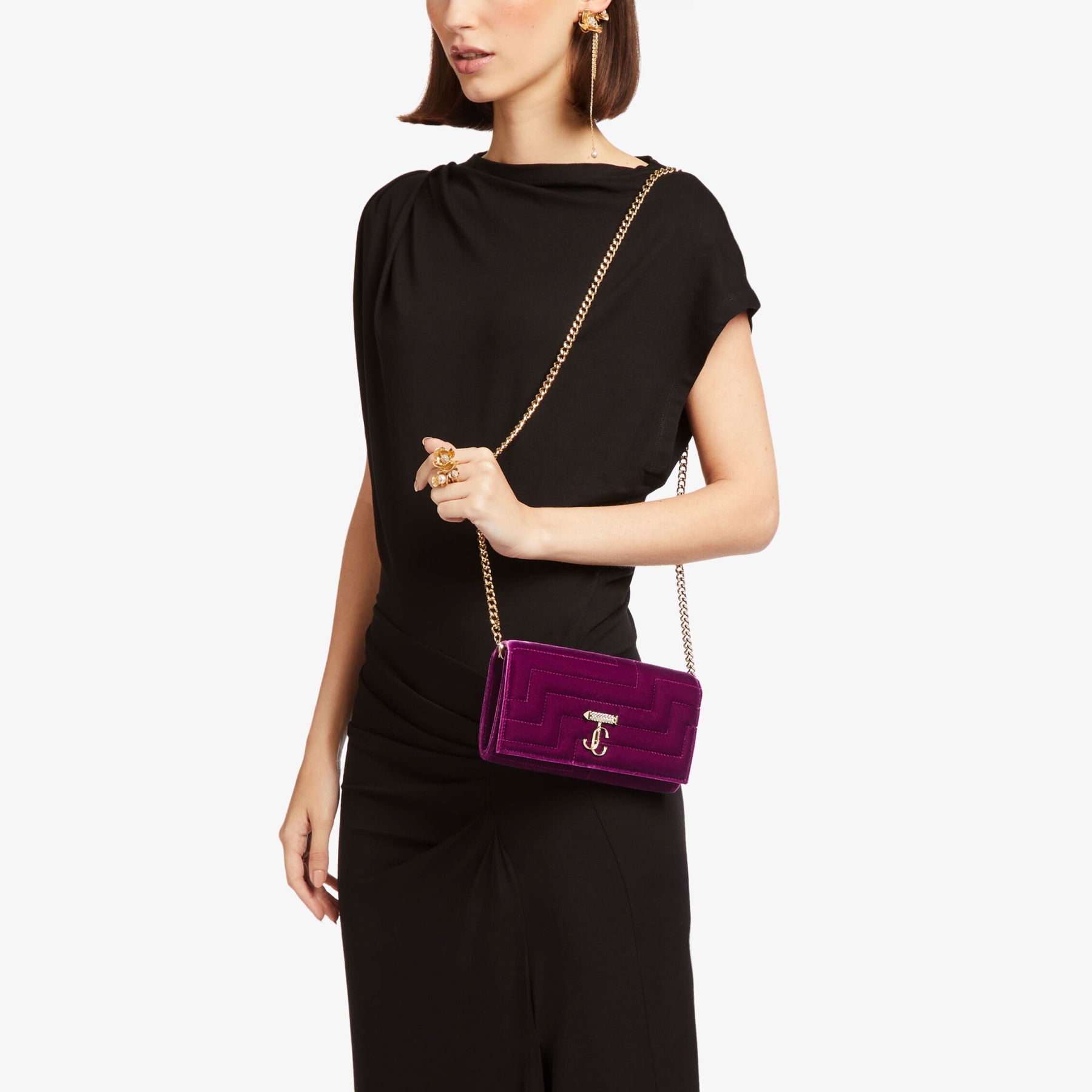 70%オフセールJIMMY CHOO AVENUE QUILTED VELVET CHAIN WALLET 70%オフセールJIMMY CHOO AVENUE QUILTED VELVET CHAIN WALLET