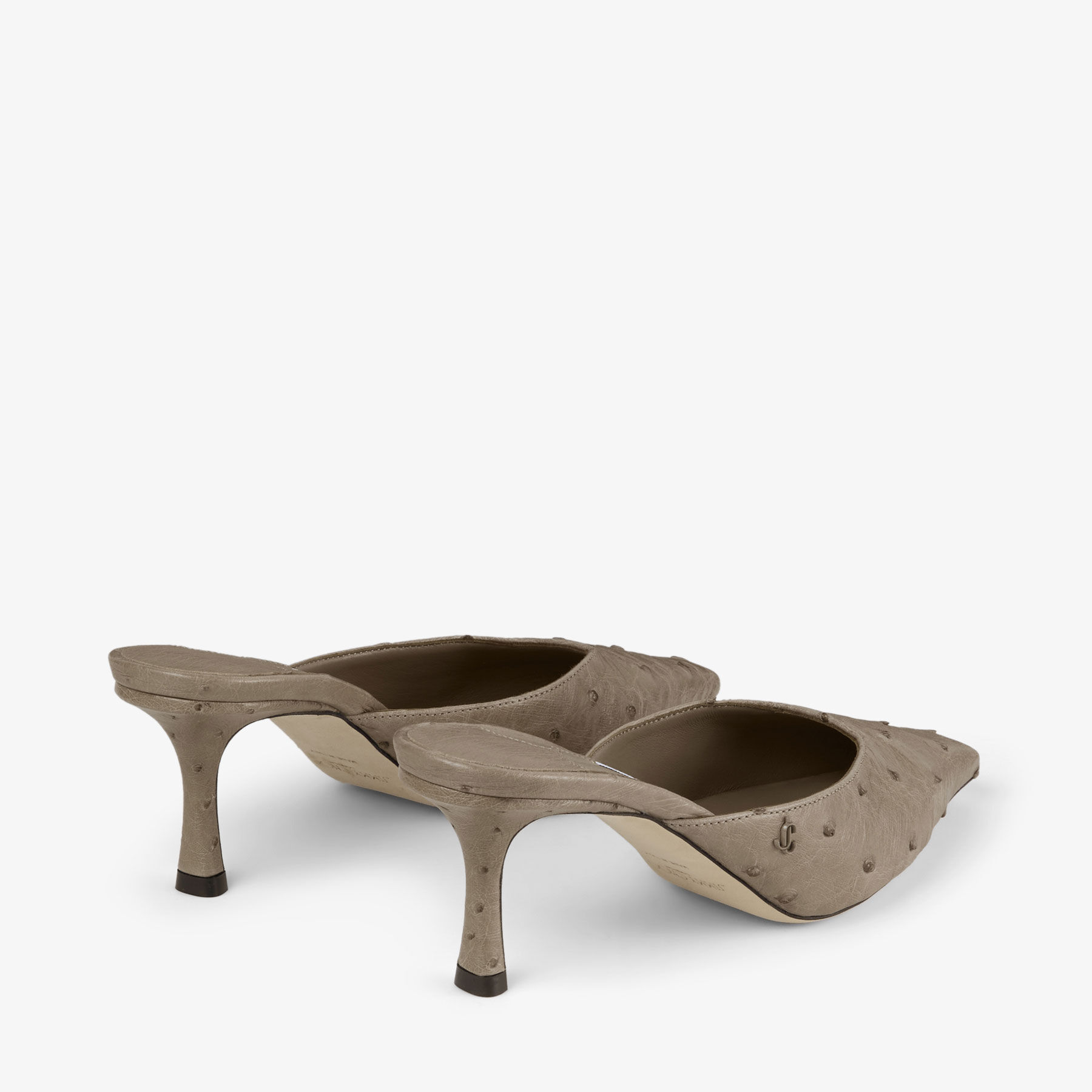 Vivi 65 | Mules en piel de avestruz de color topo | Jimmy Choo