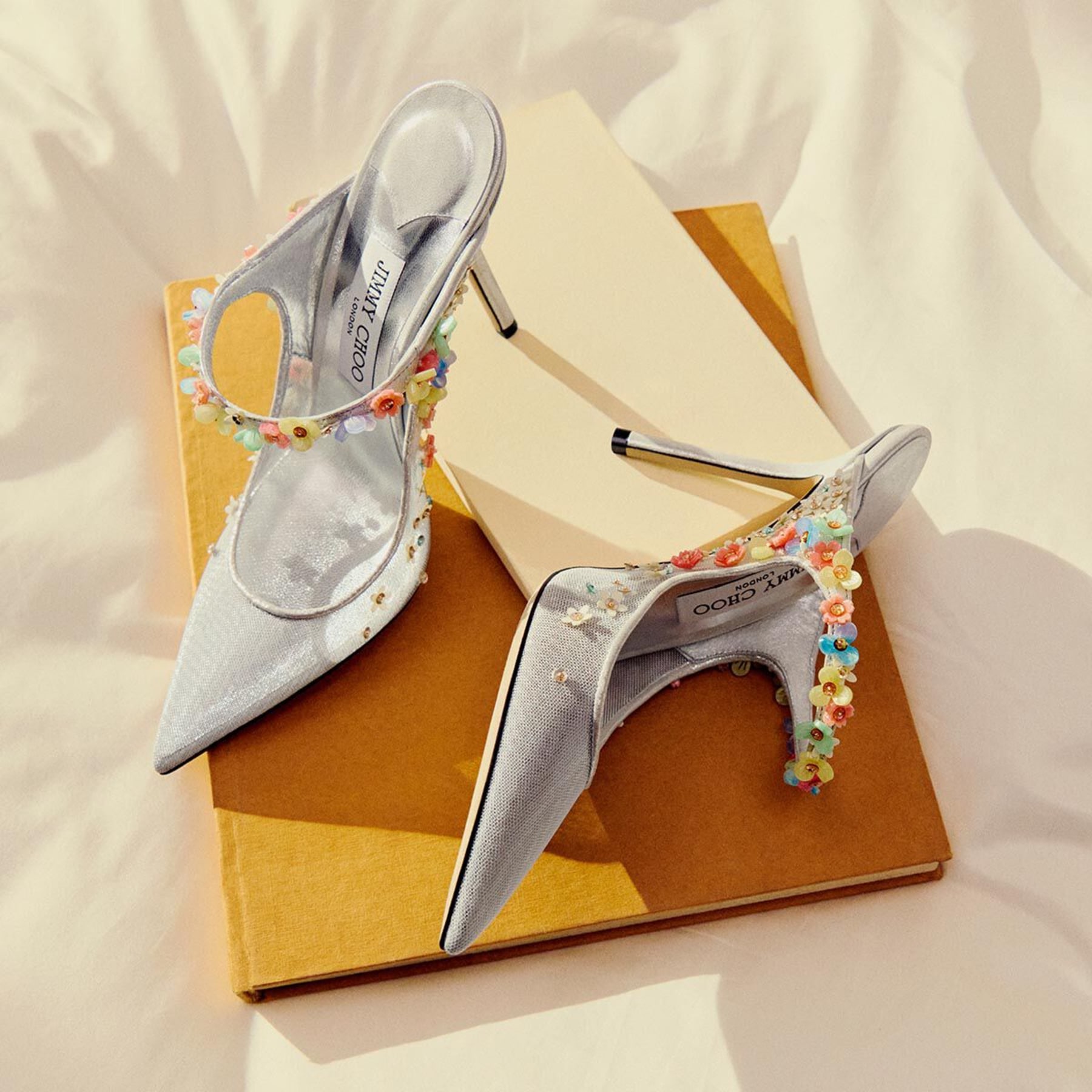 jimmy choo bing100 パンプス ミュール ヒール Bing 100 | Ballet Pink Patent Leather Mules with Crystal Strap