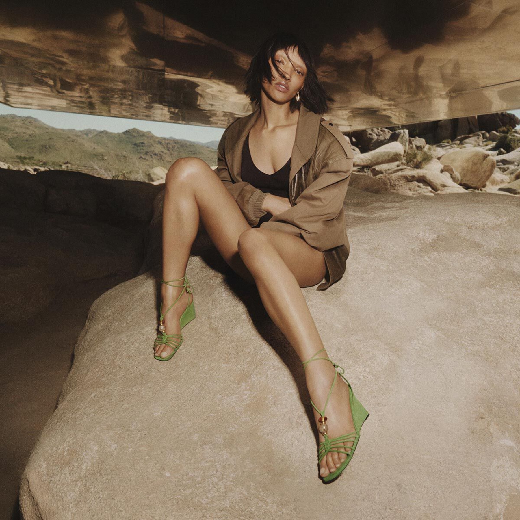 オムニ YMO-103SET Lova Wedge 85 | Clover Mix Suede Wedges with Beads | JIMMY CHOO