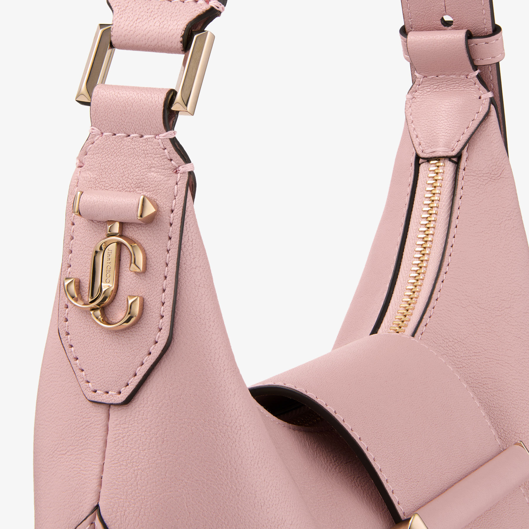 JIMMY CHOO 上品ピンク レベル 斜めがけショルダーバッグ ジミーチュウ JIMMY CHOO（ジミーチュウ） パールストラップ付き ショルダーバッグ