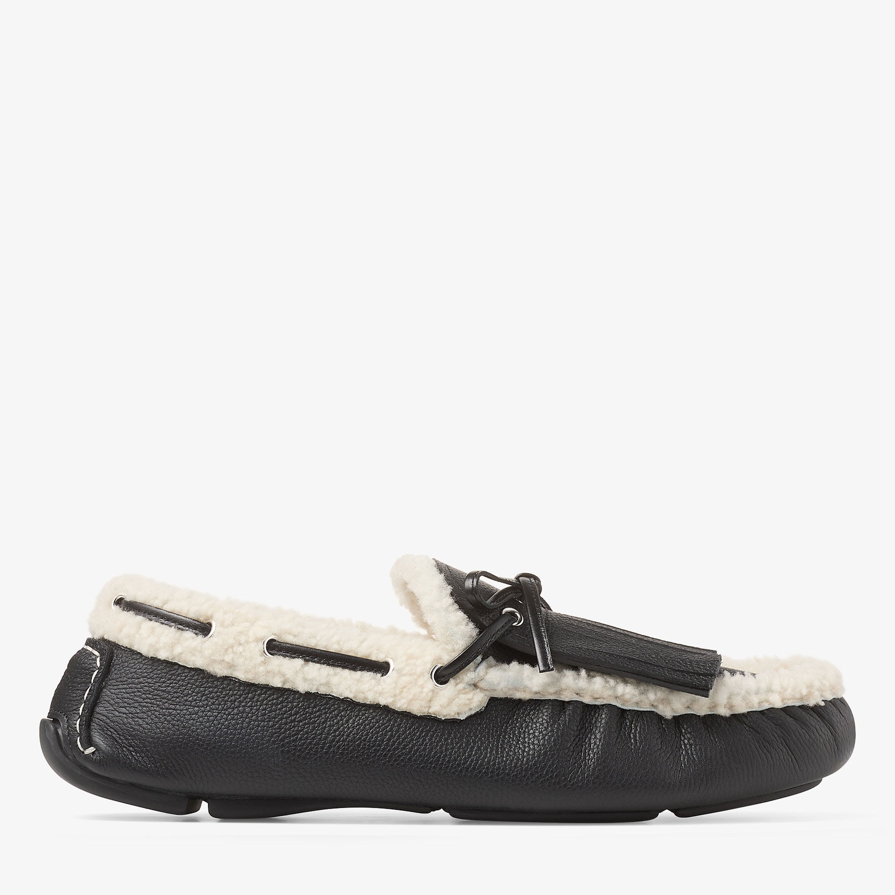 マノン M | ブラック タンブルドレザー・シアリング ローファー