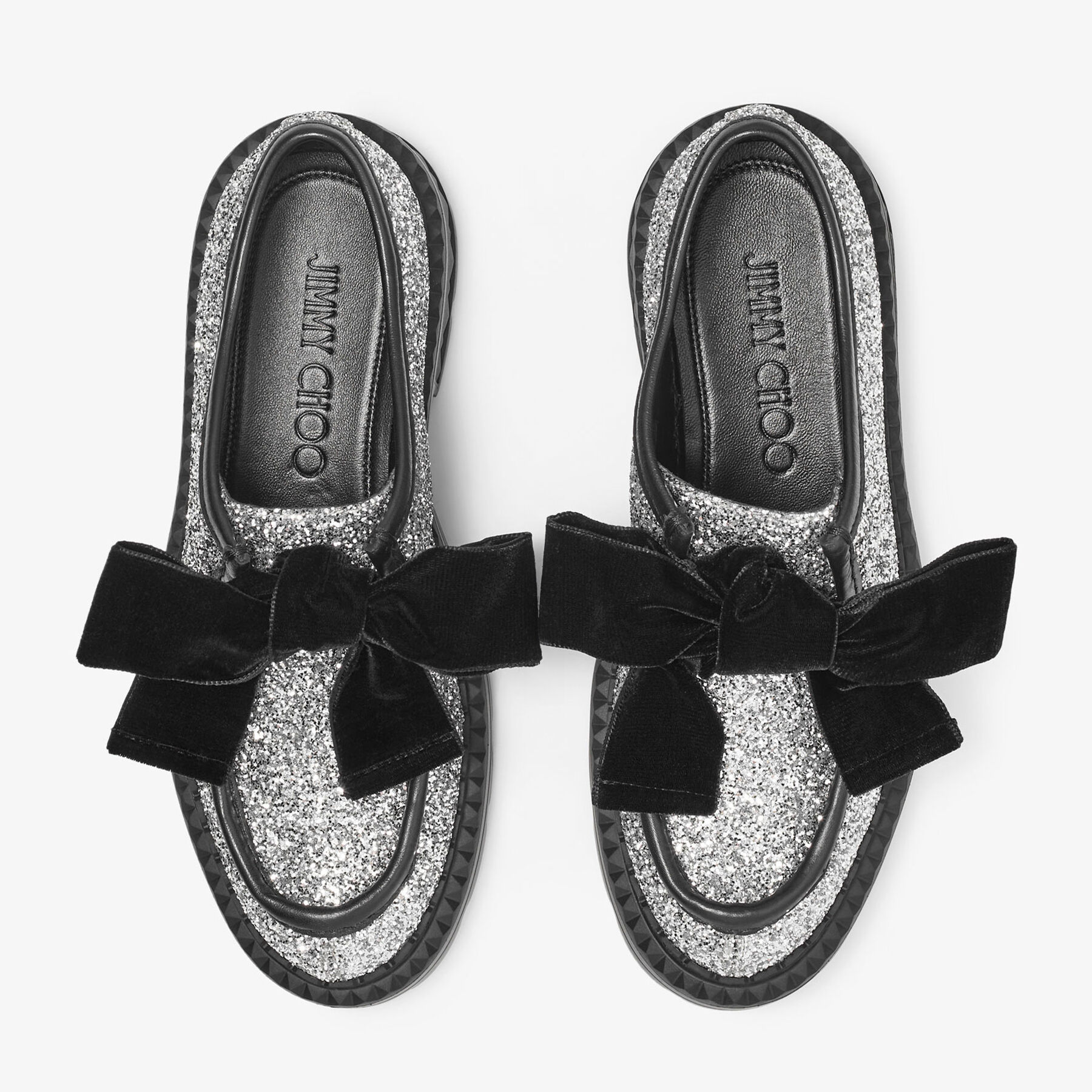 JIMMY CHOO ビジュー付きベージュファー モカシン JIMMY CHOO ビジュー付きファー モカシン ベージュ JIMMY CHOO
