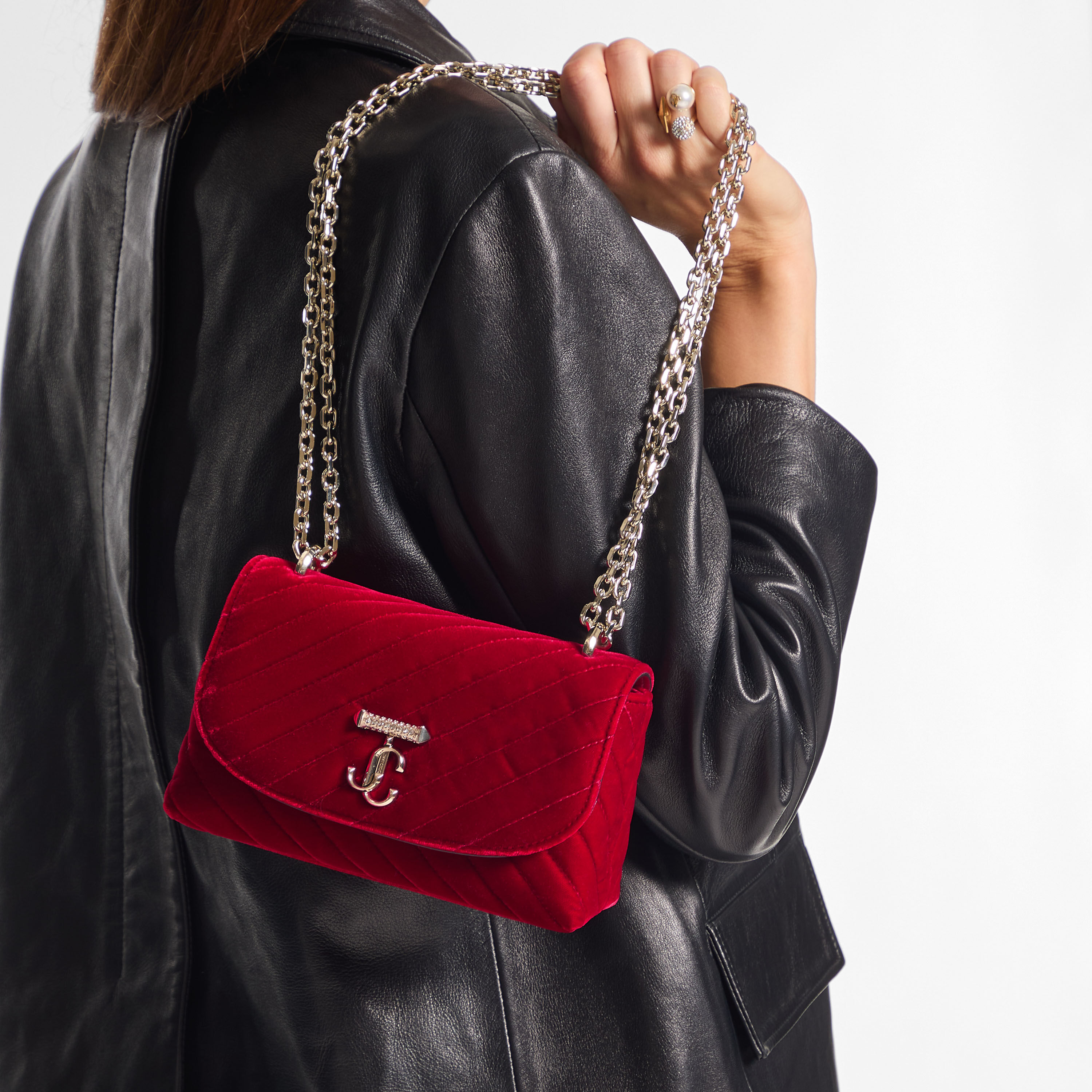 Curve Cross Body Small | Ruby Red Quilted Velvet Crossbody Bag 