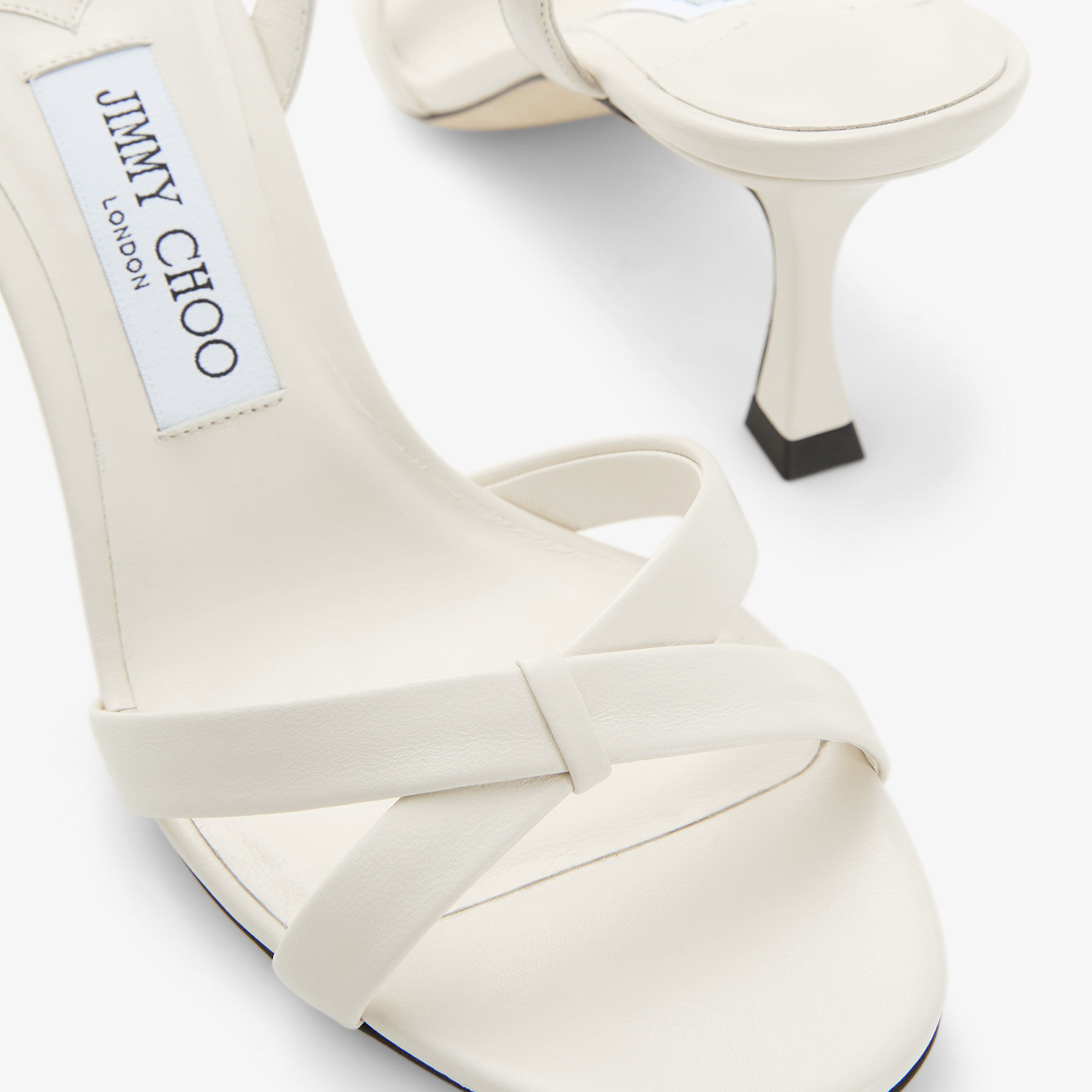 JIMMY CHOO ホワイトスライドサンダル 37.5 24.5 JIMMY CHOO ホワイトスライドサンダル 37.5 24.5