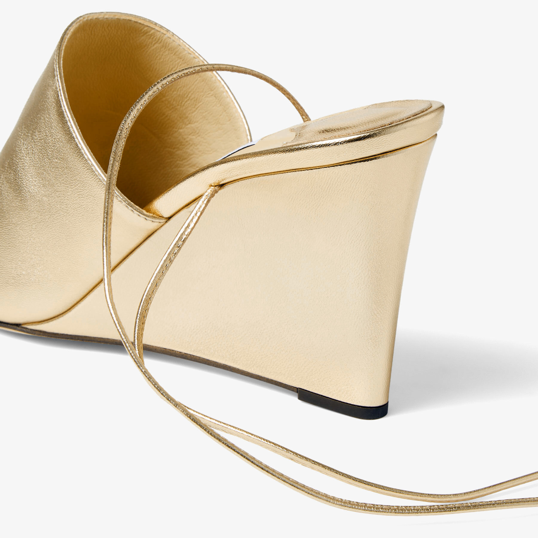JIMMY CHOO エリナ ウェッシ サンタル ELYNA85MNA GOLD Jimmy Choo Elyna Metallic Wedge Sandals | Gold | FARFETCH