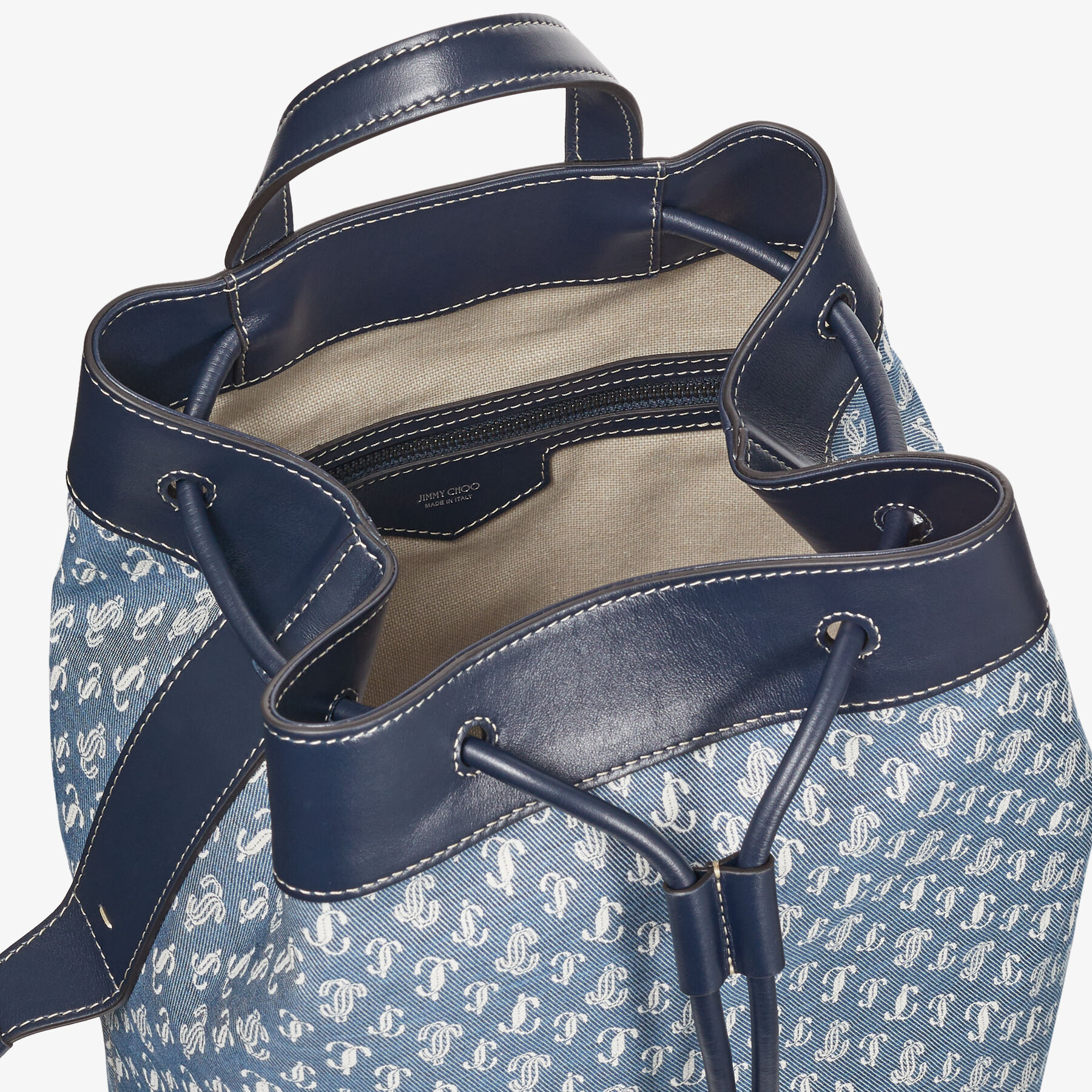 JIMMY CHOO EVANドラムバッグ ホワイト/ブラック EVAN BACKPACK | Denim JC Monogram Backpack | Spring 2023