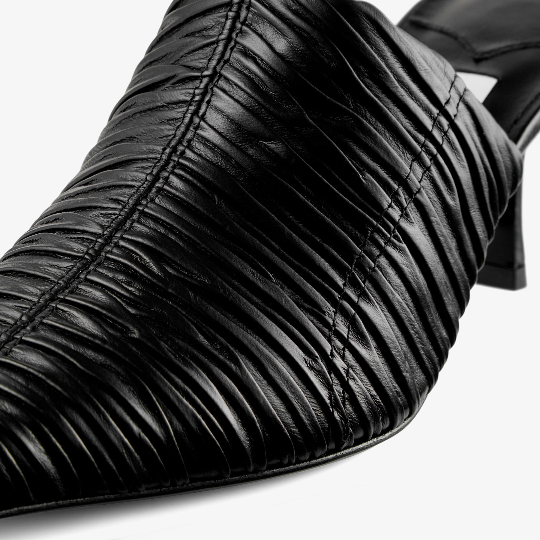 JIMMY CHOO ロッタ 65 ミュル LOTTAMULE65 BLACK VIVI65NYT_0C2313_SIDE_vg592.jpg