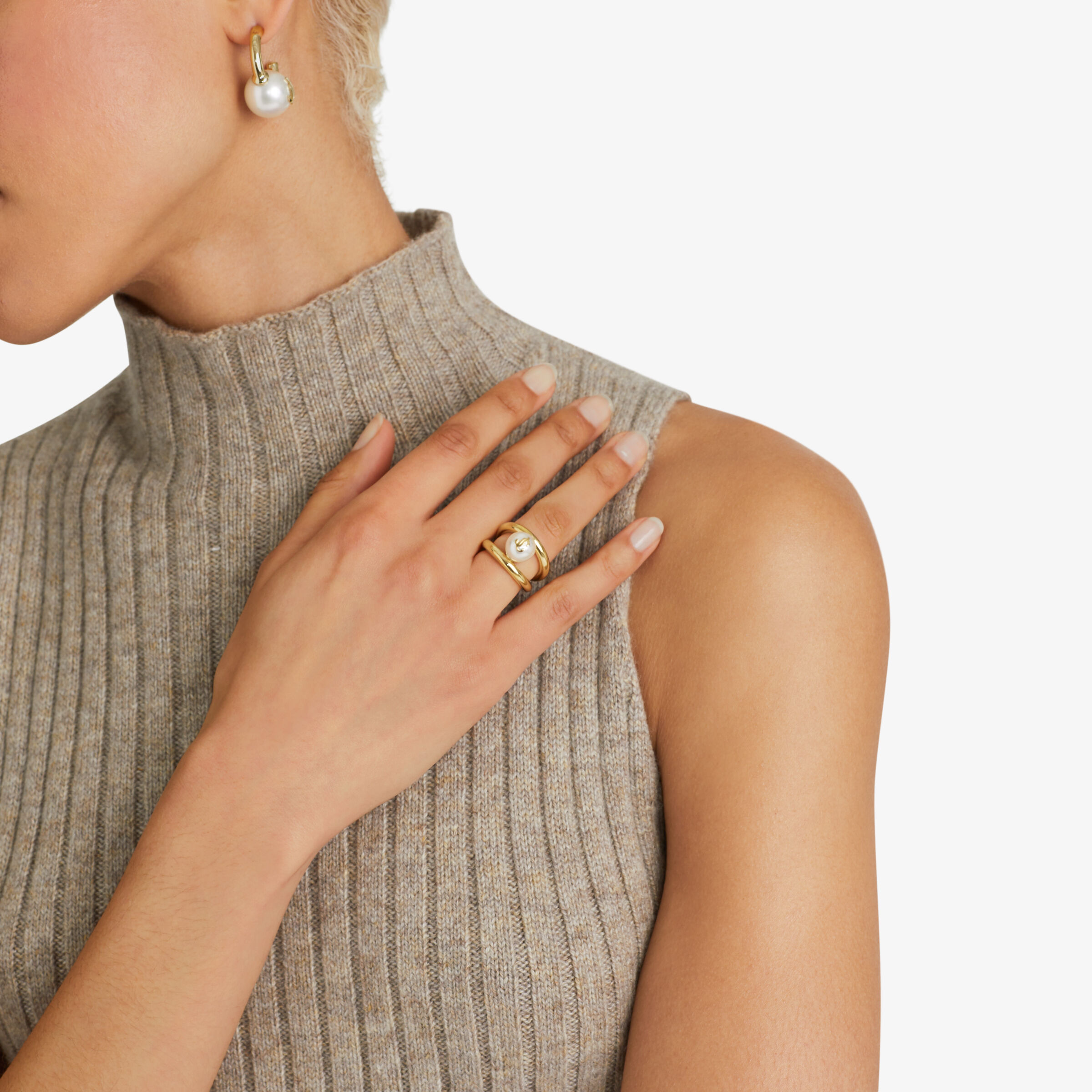 Gold-Finish Metal JC Enamel Pearl Ring| JC Pearl Ring
