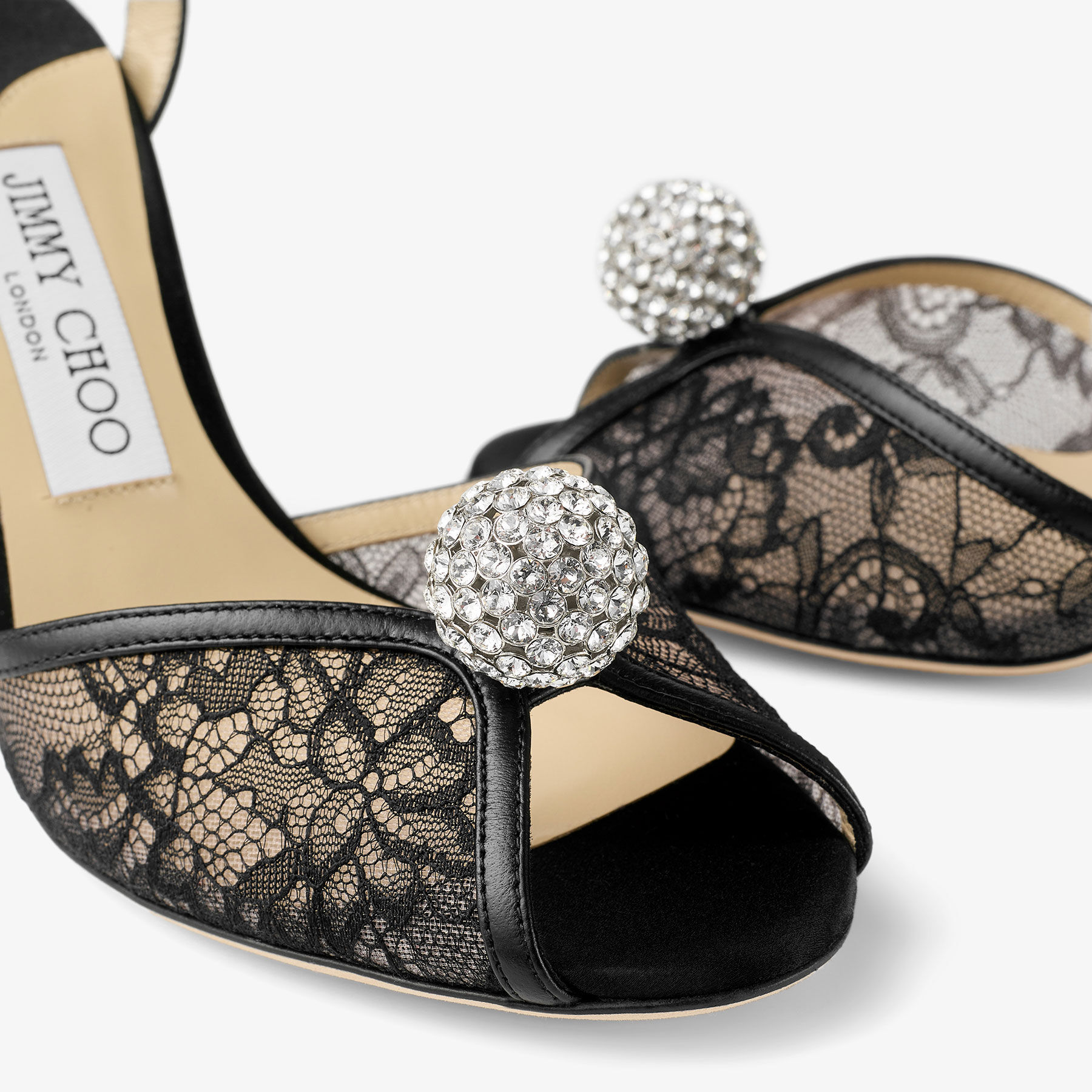 Sacora 85 | 水晶球形饰黑色蕾丝凉鞋| JIMMY CHOO