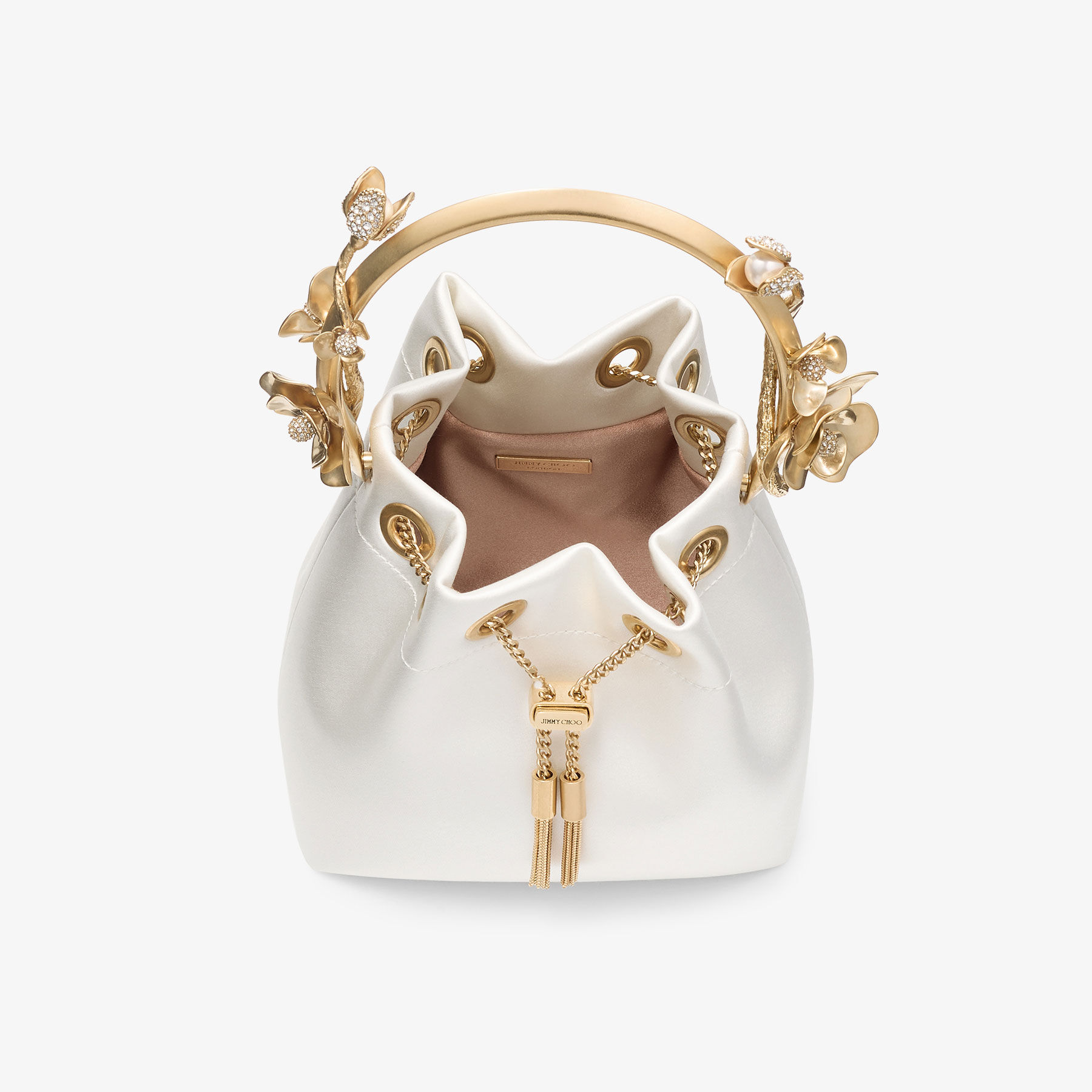 上品な煌めき【Jimmy Choo】サテン バケツ ハンドバッグ Bon Bon | Ivory Satin Flower Bag | JIMMY CHOO