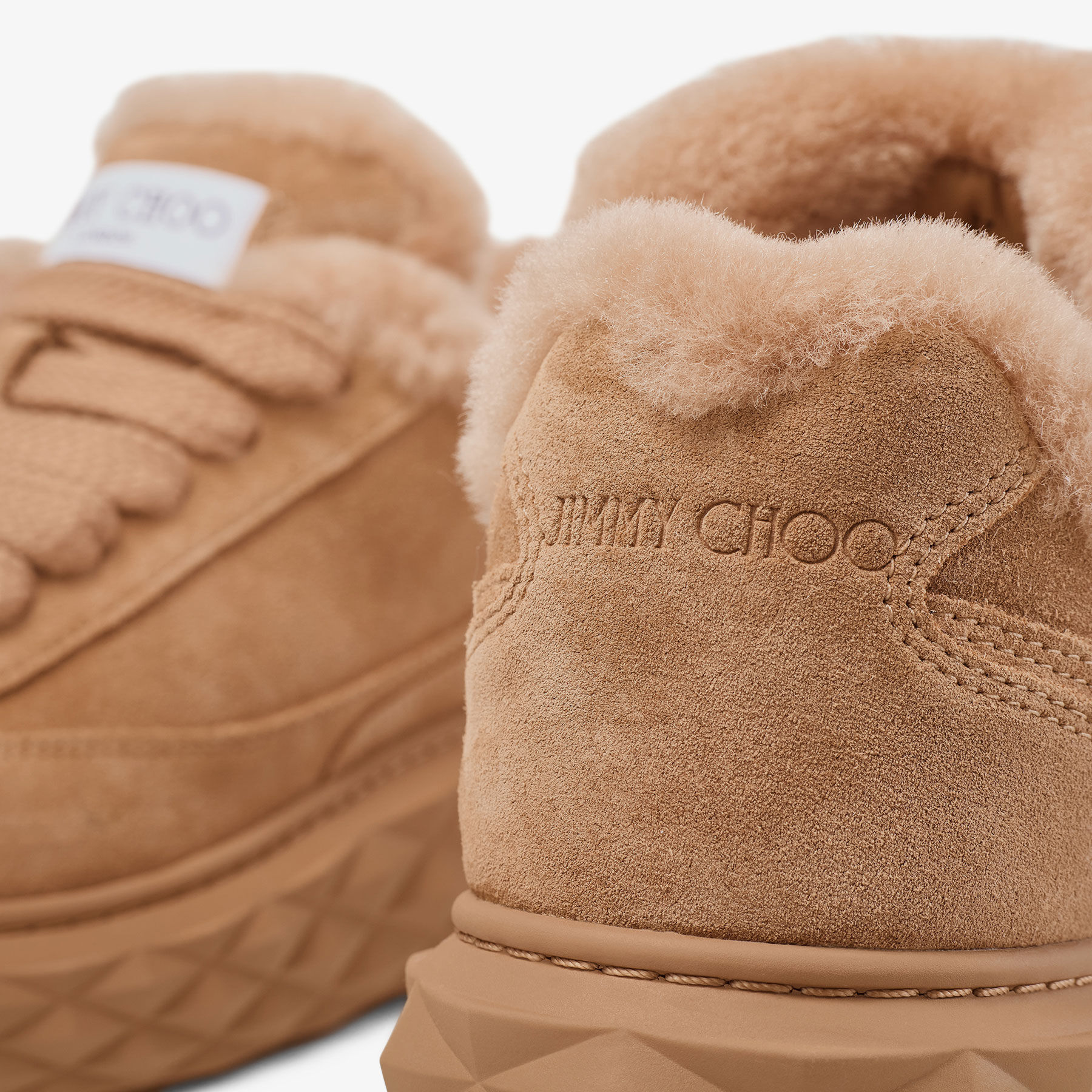 tomtomJIMMY CHOO ファー付きスニーカー tomtomJIMMY CHOO ファー付きスニーカー ファー fur もこもこ ふわふわ