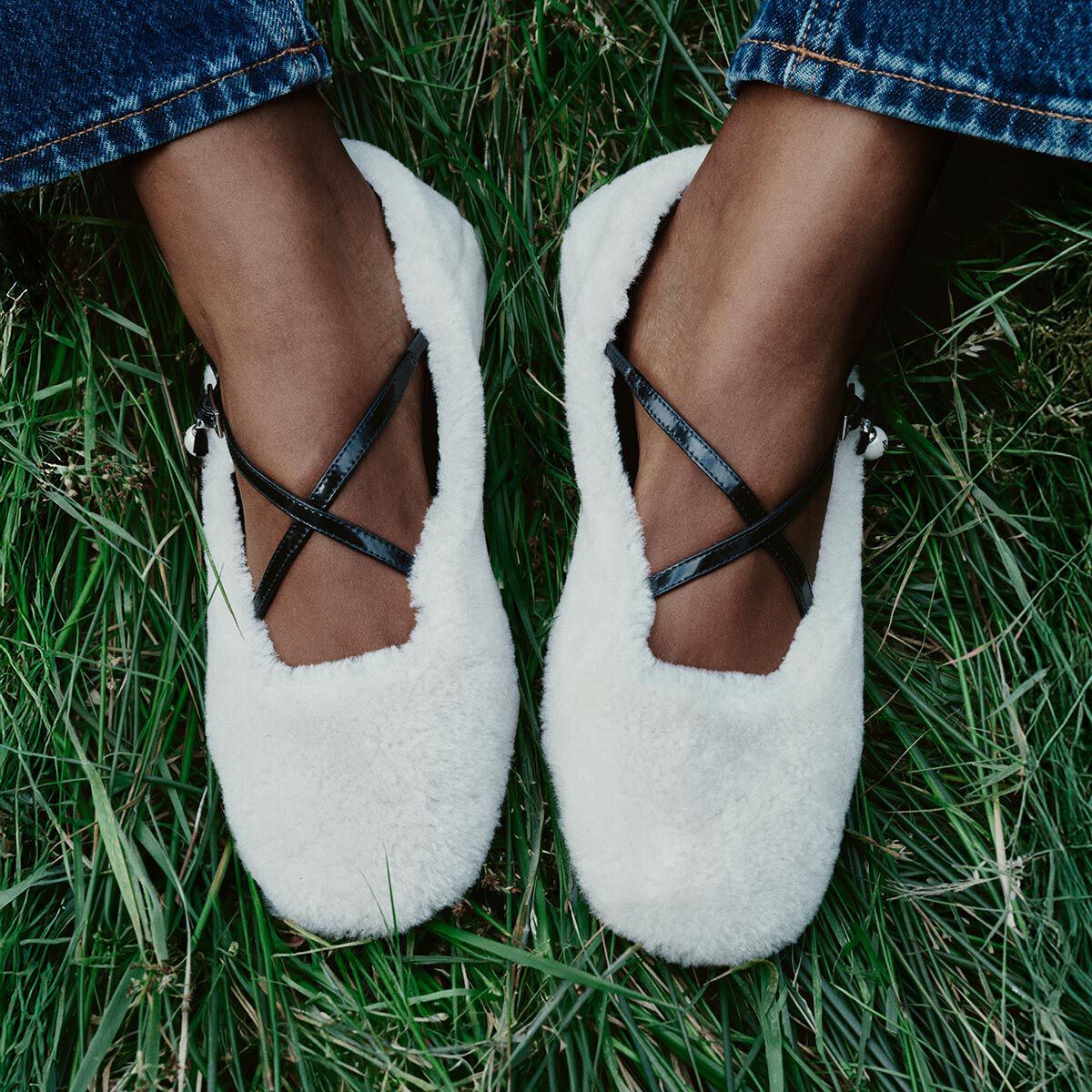 Eleri Ballerina S | Natural Shearling Ballerina Pumps with Pearl