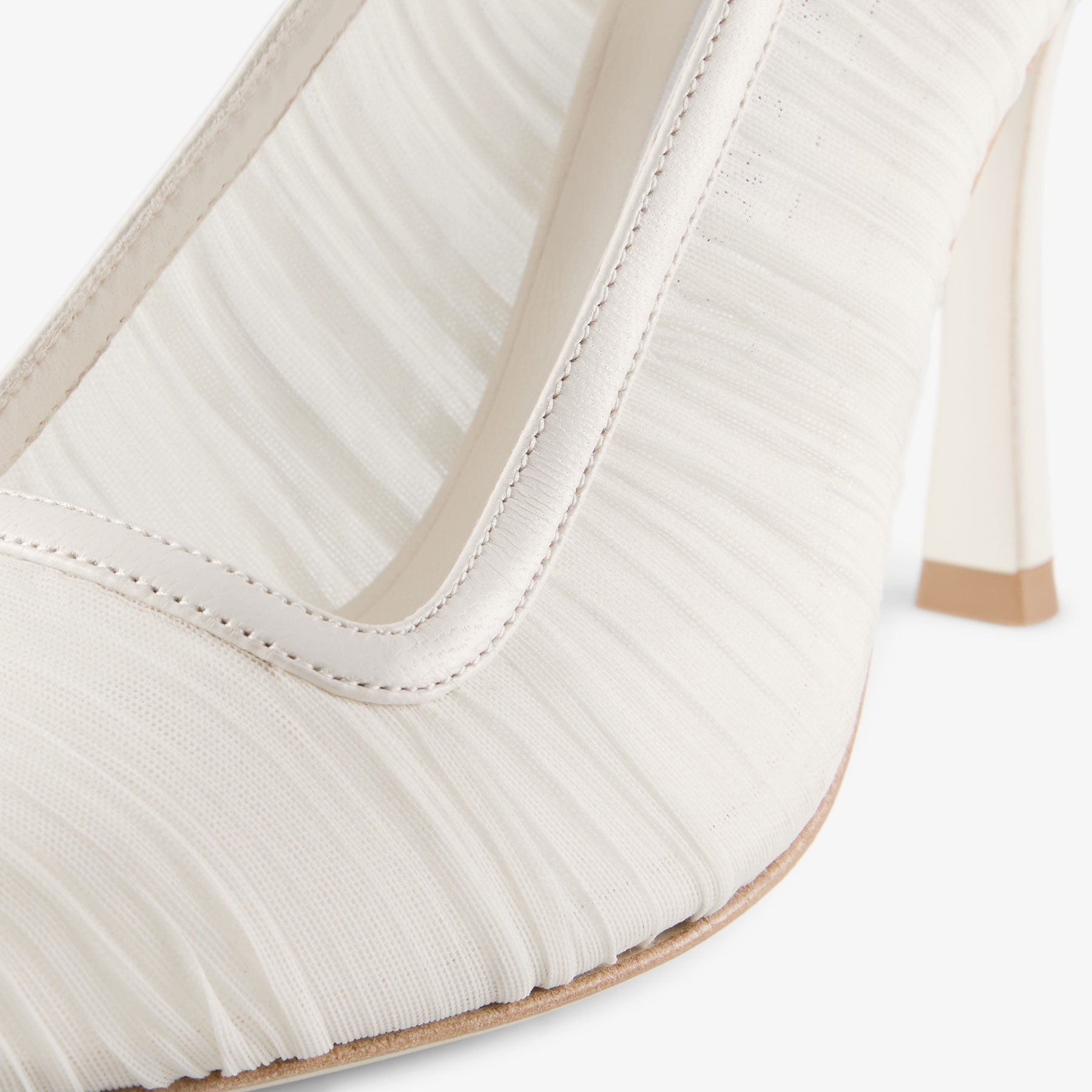 Lotta 100 | Ivory Tulle and Nappa Pumps | JIMMY CHOO