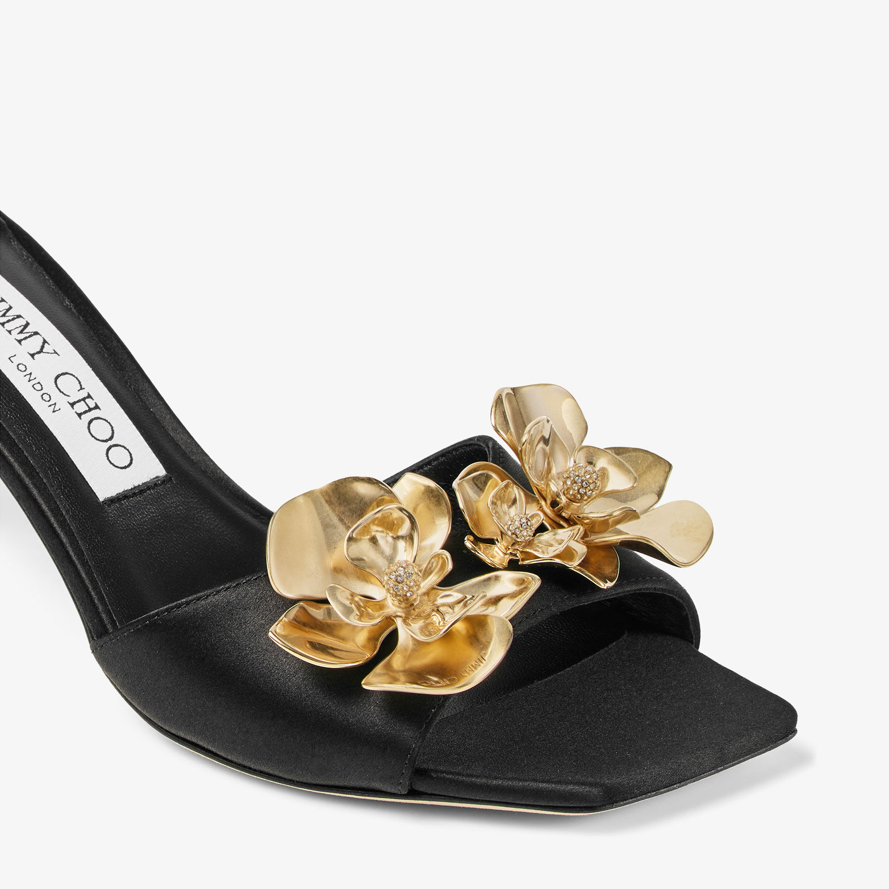 チ*コ様 美品 JIMMY CHOO パール装飾ミュール ブラック23cm Skye 70 Zea Flower | Black Satin Mule Sandals with Flower Jewel