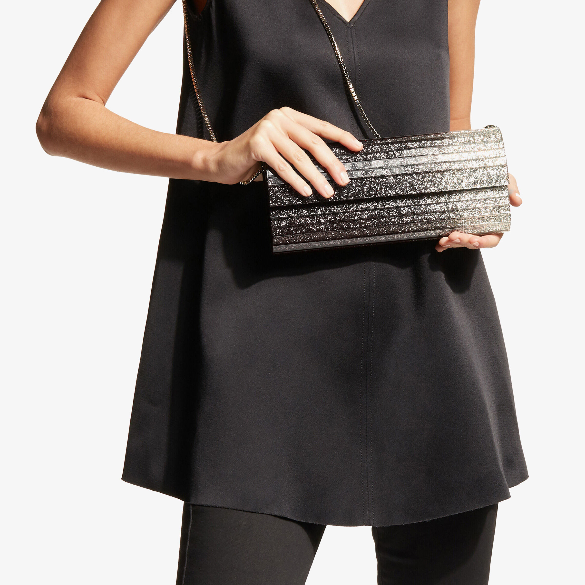【JIMMY CHOO】Sweetie デグラデグリッター クラッチバッグ Black and Champagne Dégradé Glitter Acrylic Clutch Bag