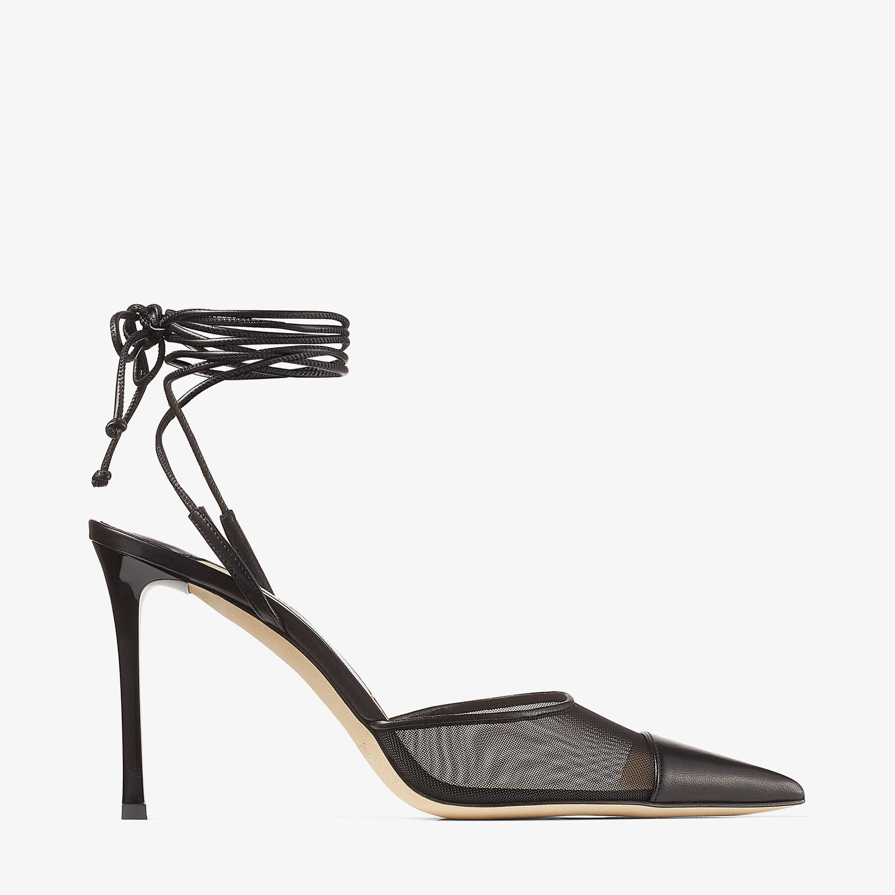 Zapatos de salón en napa de color negro y malla | FARLEY 95 | Colección  primavera 2022 | JIMMY CHOO