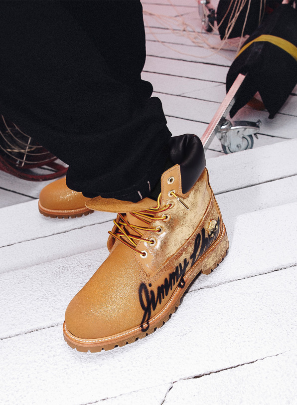 ジミーチュウ x Timberland：限定コラボ