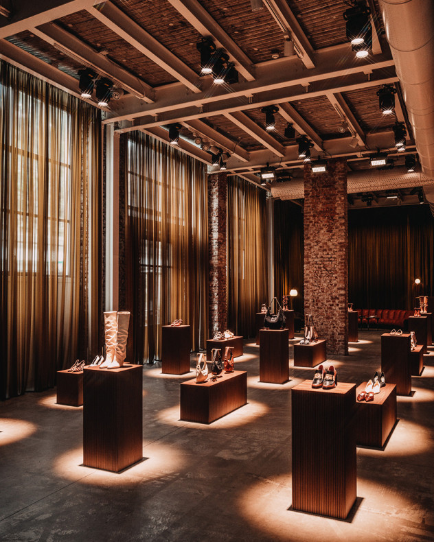 stories-milan-fw-articles-box1