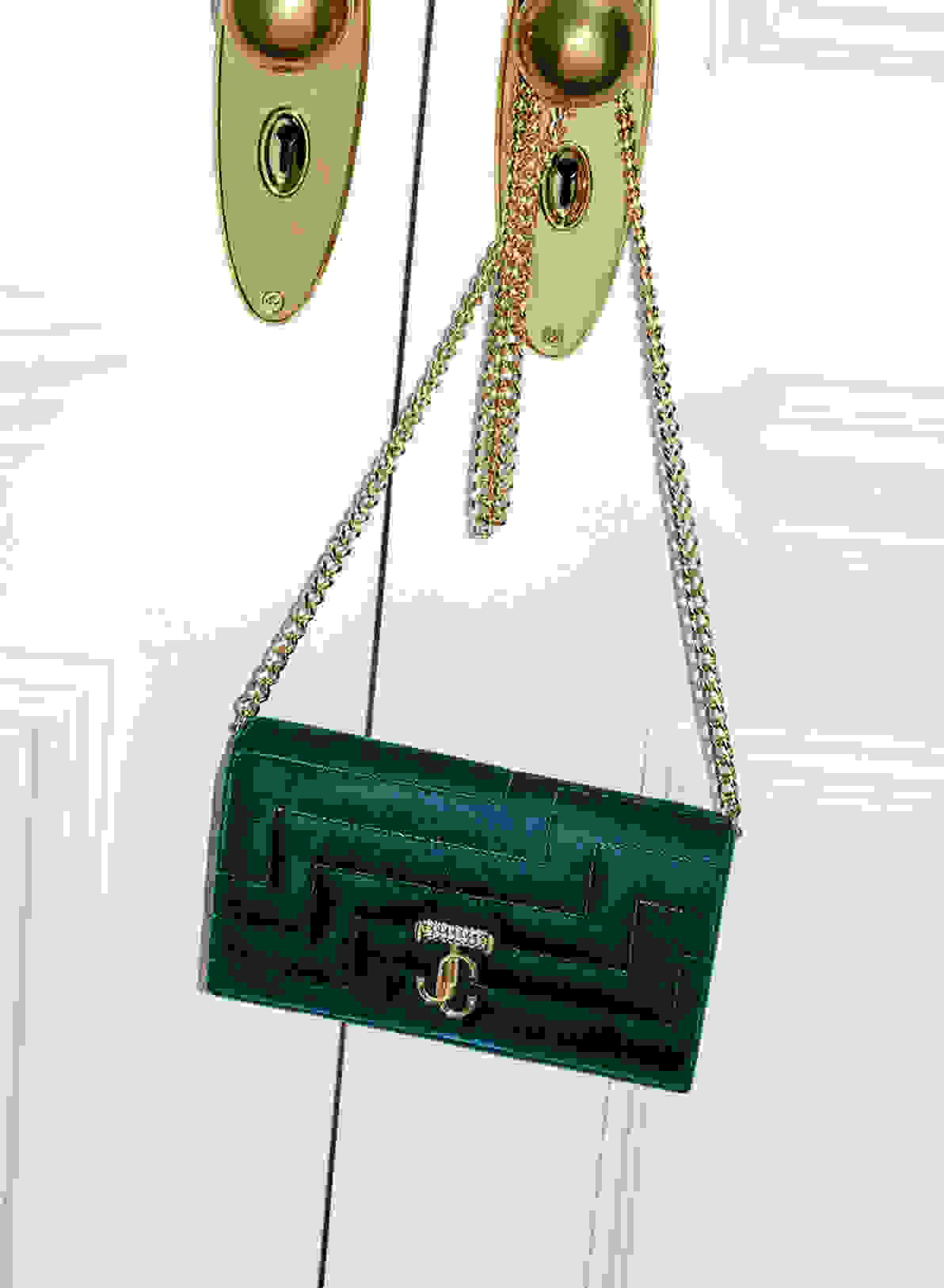 HOW TO STYLE THE AVENUE HANDBAG FAMILY