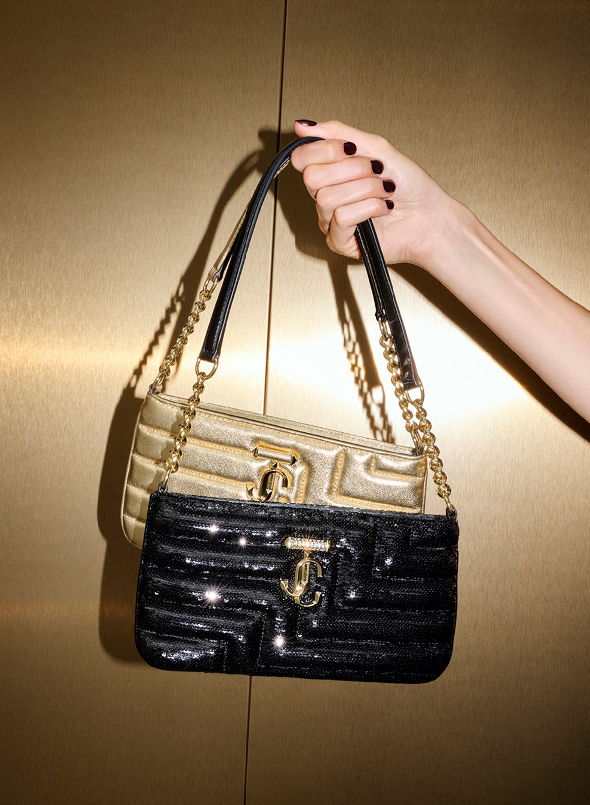 HOW TO STYLE THE AVENUE HANDBAG FAMILY